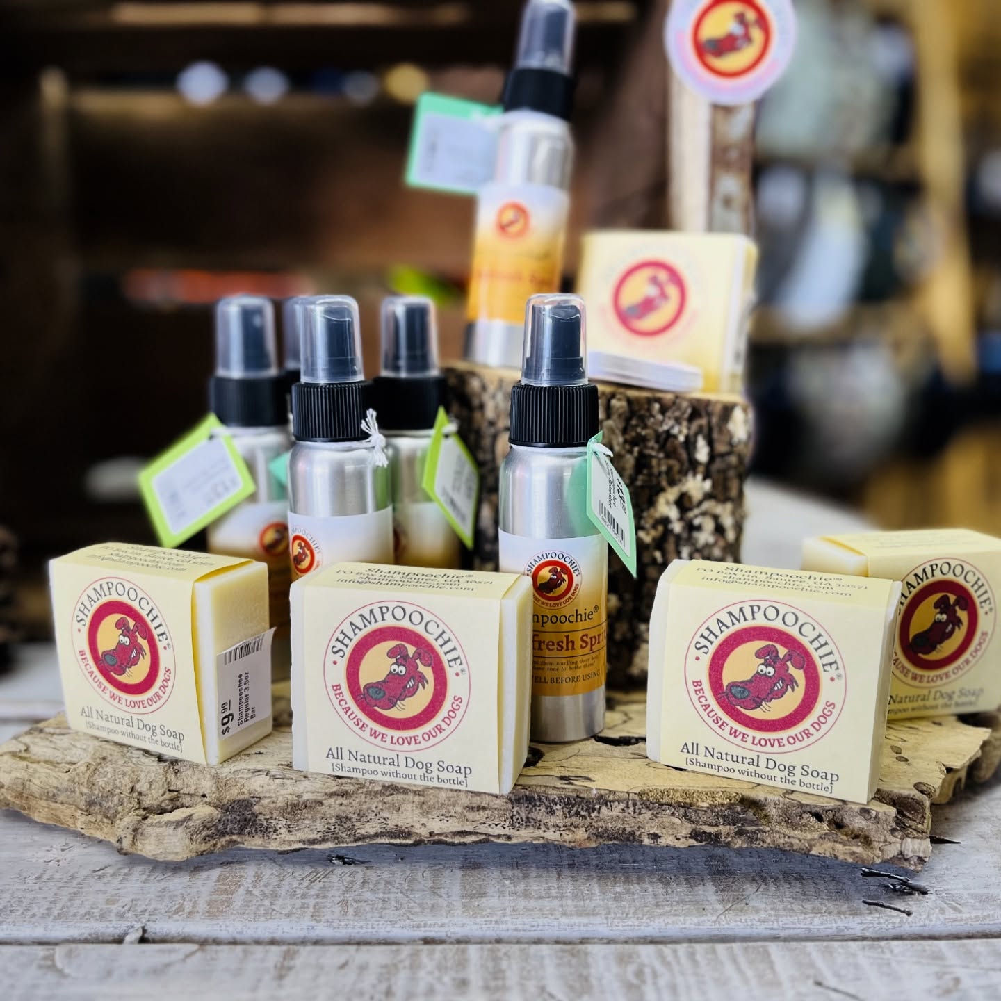 Wash away the dirt and leave your pup’s coat shining with our eco-friendly shampoo bars! Perfect for a clean that’s gentle on their skin and the planet.
#DogCare #EcoFriendly #ShampooBars