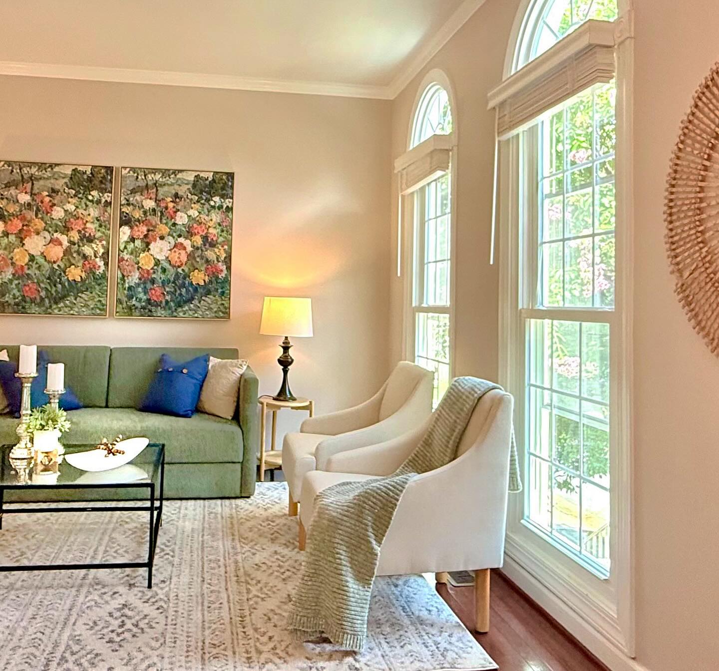 Staged to sell in Vienna Virginia #staginghomes #summerrealestatemarket #compassdmv #viennarealestate