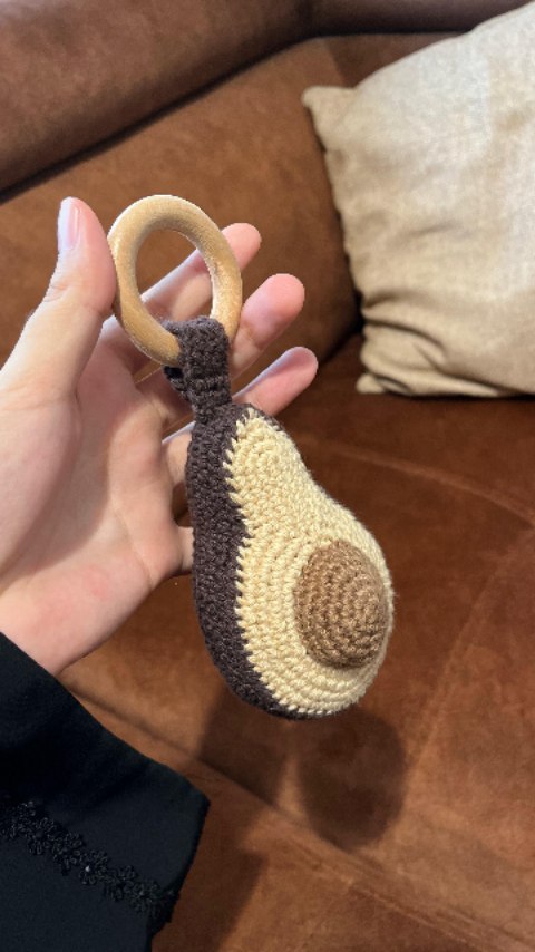 Sound on !!!!
Avocado rattle 🥑🤎