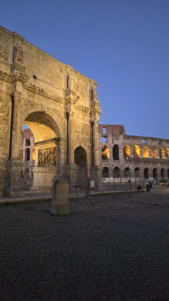 WHEN IN ROME š®š¹
Had such a fantastic time away with my other half. 4 days in Rome wasn't even close to enough, beautiful place with some of the best food I've ever had. Will 100% be going back to experience the rest of what the country has to offer