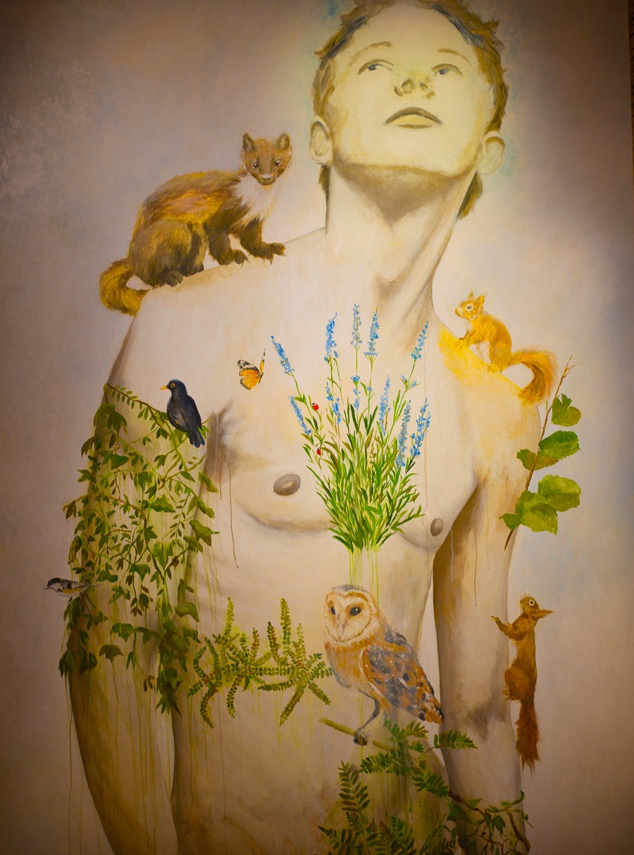 🦌✨ Plongée dans l’univers sauvage et poétique d’Édidubien au Musée de la Chasse et de la Nature. 🖼️🌿
🖊️ Entre surréalisme, bestiaire imaginaire et nature réenchantée, l’artiste Édidubien nous invite à revisiter notre lien avec le vivant.
Chaque œuvre est une surprise, oscillant entre humour et mélancolie, au cœur de ce musée unique où l’art et la nature dialoguent.
🦊 Le saviez-vous ? Certaines œuvres de l’exposition ont été créées spécialement pour dialoguer avec les collections permanentes du musée. Un jeu de piste visuel passionnant !
👉 Swipez pour découvrir mes coups de cœur de l’expo (il y en a 10...)
Lequel vous intrigue le plus ? Dites-moi en commentaire ! 👇
#Édidubien #MuséeDeLaChasse #ExpoParis #ArtContemporain #InsoliteParis #NatureEtArt #ChasseEtNature #ParisSecret #ArtEtNature