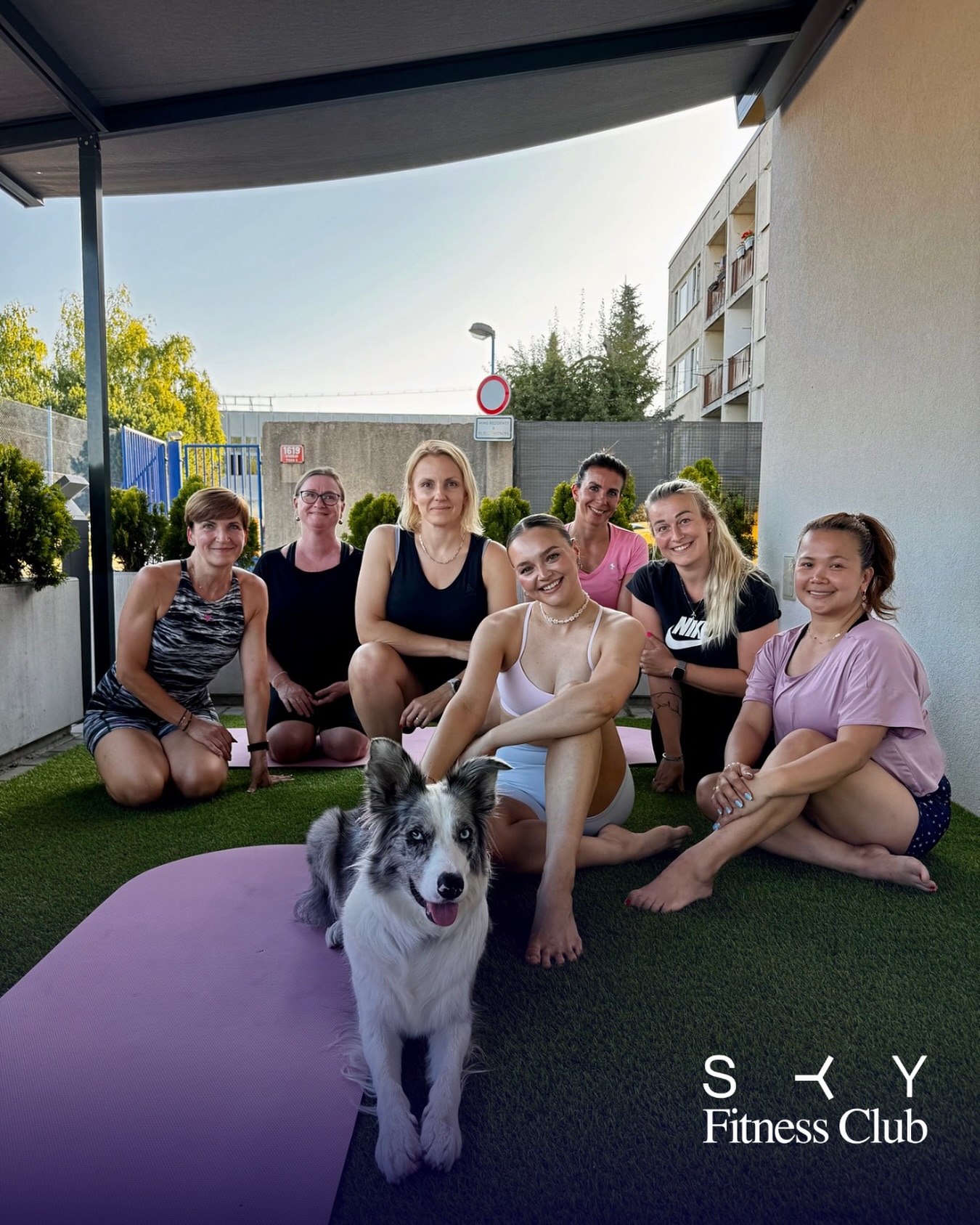 Naše holky už mají odmakáno 💪🏻🧘🏼♀️ a my se na Vás budeme každé úterý těšit na skupinové lekce FLEX & FLOW.
📅 Každé úterý 18:00
Rezervujte lekci přes naše
webové stránky
📲: 739 635 520
