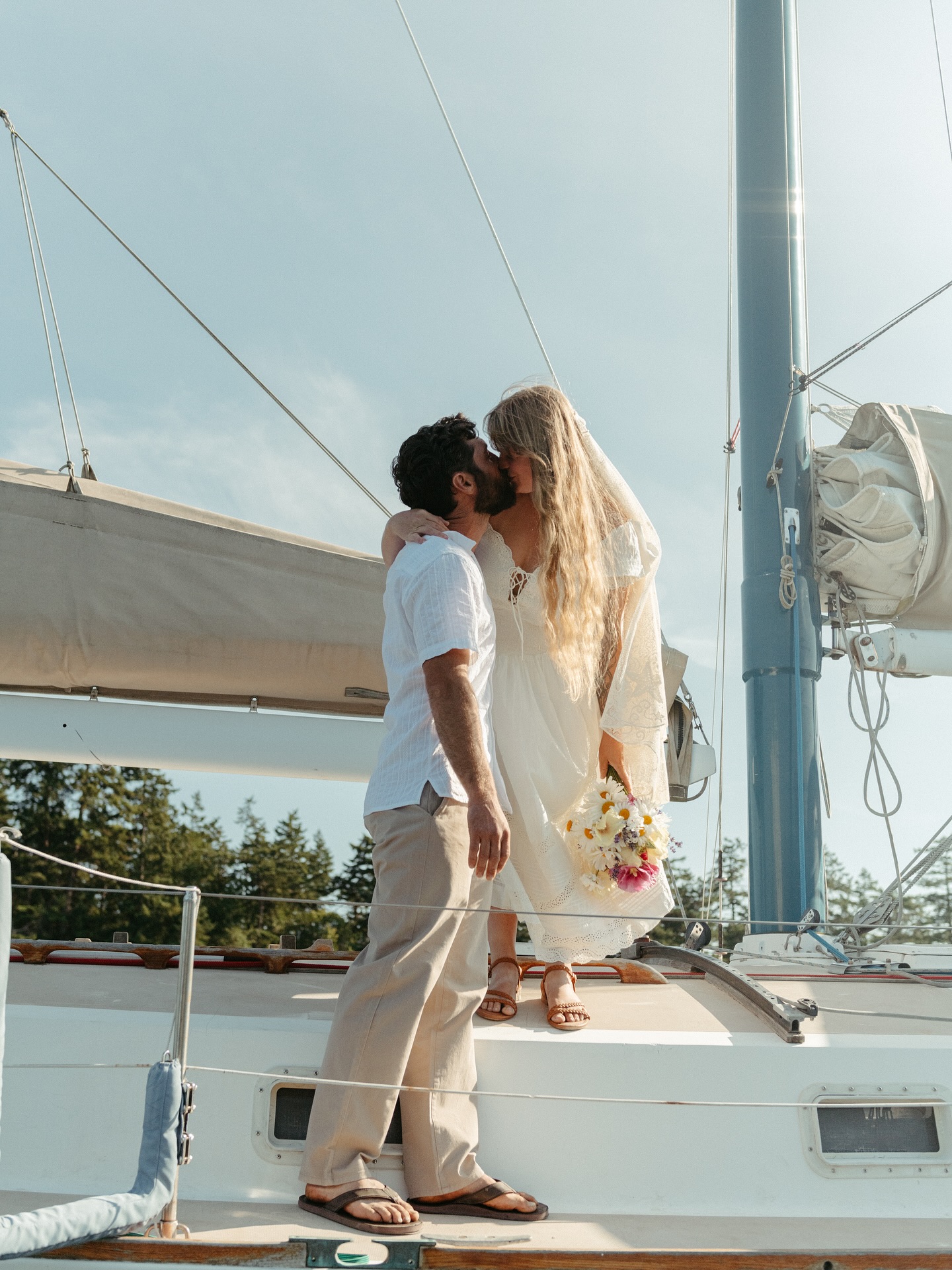 Had to share these incredible sneak peeks from @danarohlfsphoto from my own wedding two weeks ago 🦪💙🏝️⛵️ it was so fun and honestly very enlightening to be on the other side of the camera for once. So to all the brides I’m working with—I fully get it now!! Hahaha. Thank you all for your patience as I get back to my computer from a beautiful break with the love of my life 💙💙💙