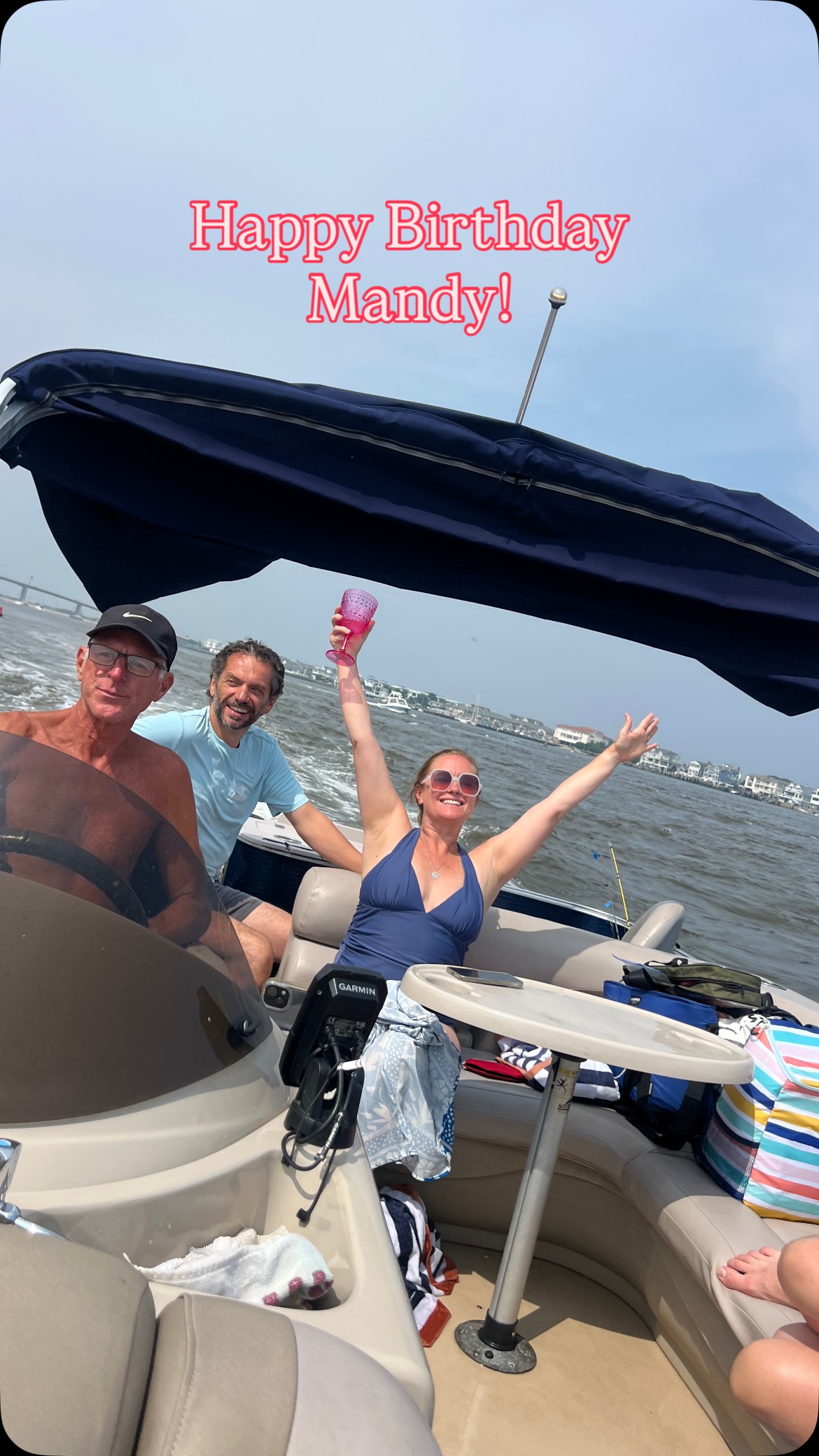 Happy Birthday to @treebytales - Mandy the amazing Birthday Queen 👑 who truly knows how to celebrate in style! 🎉 So grateful to have shared this wonderful past weekend celebrating you with this fabulous crew!!! Hope you've had a very HAPPY BIRTHDAY 🥳
#birthday #everybdayisworthcelebrating #partyboat #friendslikethese #love #letsdance #dowhatmakesyoursoulshine 🦋🎉