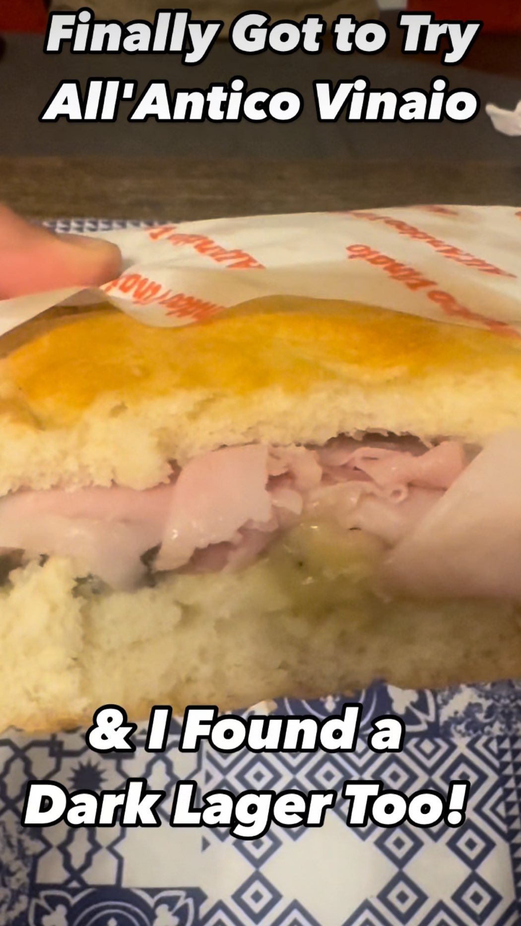 Finally got to try @allanticovinaiofirenze 🇮🇹 & I found a Dark Lager too! Did you spot the Aloe vera lotion? Somebody got burned in the hot Italian sun…Not me 😉
#lager #craftbeer #beerlife #italy #florence #beer #panini #sandwich #schiacciata