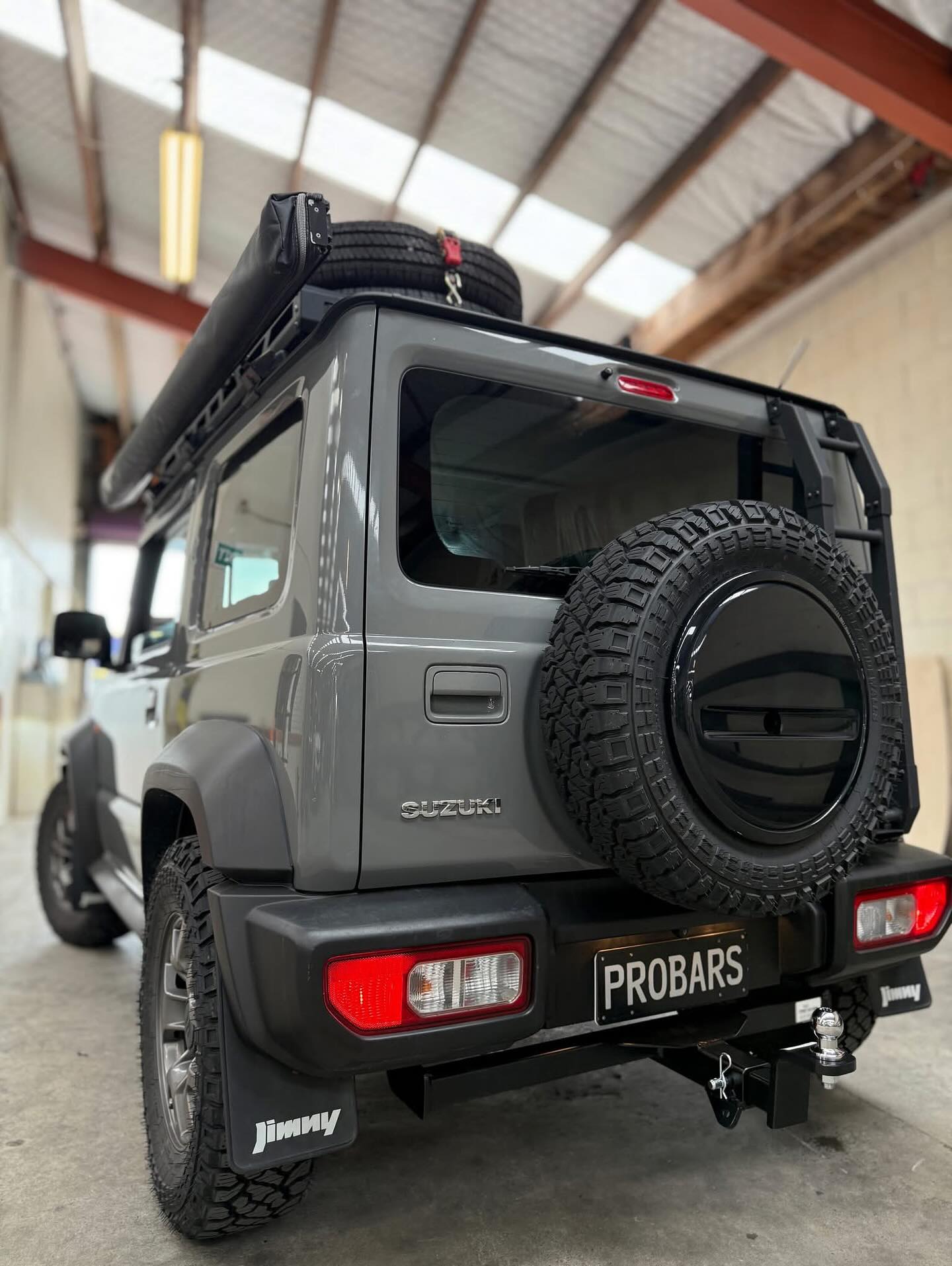 It’s warming up which means the influx of @jimny_adventures_nz models are soon upon us! 🌸
We often get asked the following:
💁♀️Q: Can I flat tow my automatic @suzukinz Jimny?
💡A: @_probars like to advise, unless there is use of a dog clutch type system this isn’t generally recommended due to potential damage to your vehicle’s transmission, carrying out your own research and due diligence is always suggested.
So if your in the vehicle market speak with your dealership, and bare in mind a manual Jimny is your easiest solution to drive away in tandem👍