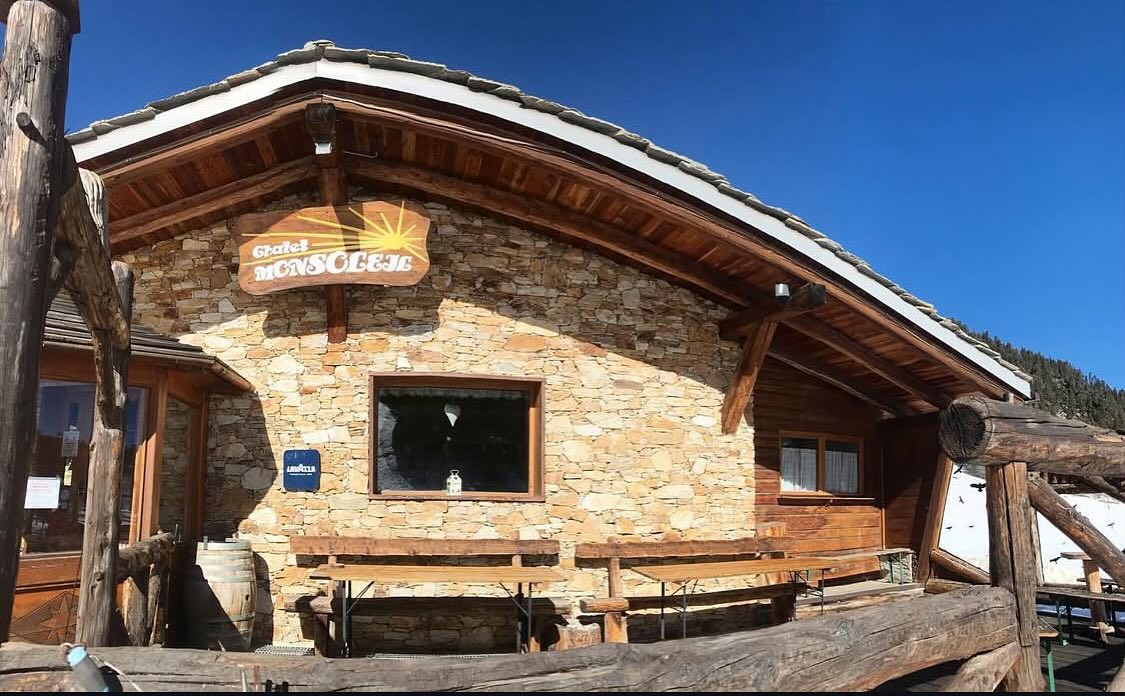 Ci siamo!!
Aperti il Sabato e la Domenica dalle
9h30 alle 17h30 🌞🌼☕️🍔🍻🌼🌞
@visit_claviere
@montgenevre_domaine_skiable