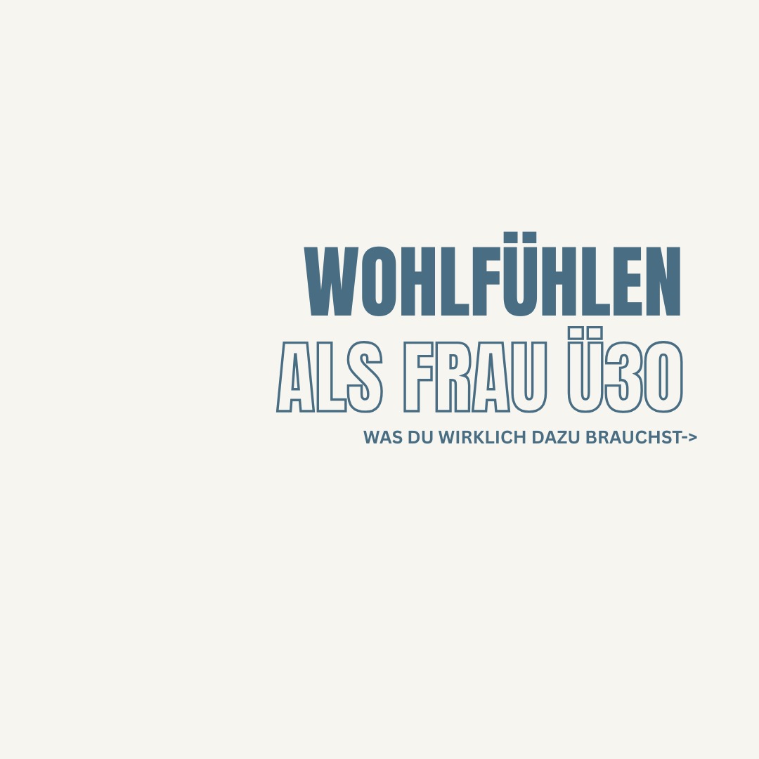 Als Frau Ü30, wird alles etwas anders. Oder doch nicht?
Du willst dich endlich wohlfühlen? Gesund und stark für deine Zukunft werden und bleiben?
Lass es mich dir aufzeigen. Du schaffst das, ganz ohne 12-Wochen-Diät.
Zu deinem "Ist-Zustand":
Du bist nicht inkonsequent.
Du bist überfordert von Systemen, die nicht für Frauen wie dich gemacht sind.
📌 Du bist nicht faul, wenn du nach einem langen Tag mit Kindern, Job und Care-Arbeit nicht mehr ins Gym kommst.
📌 Du bist nicht undiszipliniert, wenn du nach drei Tagen Salat wieder Heisshunger hast.
📌 Du bist nicht falsch, wenn du dich trotz "gesundem Lebensstil" erschöpft fühlst.
Zu deinem "Soll-Zustand":
Was du brauchst, ist ein Fundament:
🍲 Mehr echte Lebensmittel.
Keine Pulver, keine Light-Produkte, sondern Dinge, die dich nähren. Echte Lebensmittel.
Erinnere dich: Dein Körper ist keine Maschine, sondern ein Wunder.
💤 Besserer Schlaf.
Hormonbalance, Sättigung & Stressregulation - alles startet hier.
(Du kannst deinen Körper nicht optimieren, wenn du ihn nie regenerieren lässt.)
🧘♀️ Stressreduktion, auch ohne Yoga.
Mini-Pausen, Atemübungen, klarere Grenzen.
Jede Frau verdient einen Alltag mit Luft zum Atmen.
💪 Krafttraining statt Kalorienpanik.
Du brauchst kein „Workout“ - du brauchst Stabilität.
Und die kommt nicht vom Laufband, sondern von echten Wiederholungen, innen wie aussen.
🥚 Protein als Basis.
Für Muskulatur, Sättigung und Hormonproduktion - vor allem im Zyklus relevant.
Heisshunger ist oft nur Nährstoffmangel.
👟 Tägliche Bewegung - alltagstauglich.
Weg zur Kita, Spaziergang mit dem Baby, 15 Minuten Stretching = zählt.
❤️ Selbstmitgefühl.
Weil kein Körper sich sicher genug fühlt loszulassen, wenn du ihn ständig kritisierst.
DU brauchst kein „Mehr“.
DU brauchst ein „Anders“.
Und DU darfst jetzt damit anfangen. Ohne Druck und ohne Drama.
Wenn du dich darin wiedererkennst – schreibe mir eine DM. Ich zeige dir, wie du in deinem Tempo zu deinem Wohlfühlkörper findest – ohne Diät, dafür mit echtem Verständnis für dich.
#mehrnähewenigerregeln #nährstoffpower #coachingfürfrauen #hormonbalance #intuitivessen #gesundgeniessen #womenshealth #michelleringgenbergcoachings #zyklusgerecht