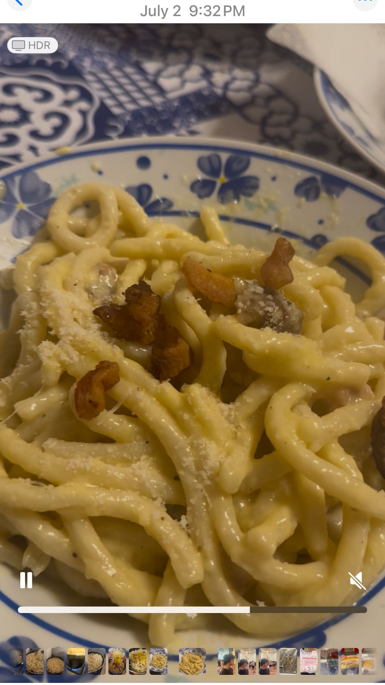 Felicità ❤️ Making Carbonara in Italy with Fresh Ingredients. After spending a few days in Rome I was inspired while at the market in Florence to make this classic pasta dish.
Shout out to @vincenzosplate for the recipe.
The Kozel Lager I crushed while cooking wasn’t bad either.
#italy #pasta #carbonara #recipe #rome #florence #craftbeer #beerlife #lager #beer