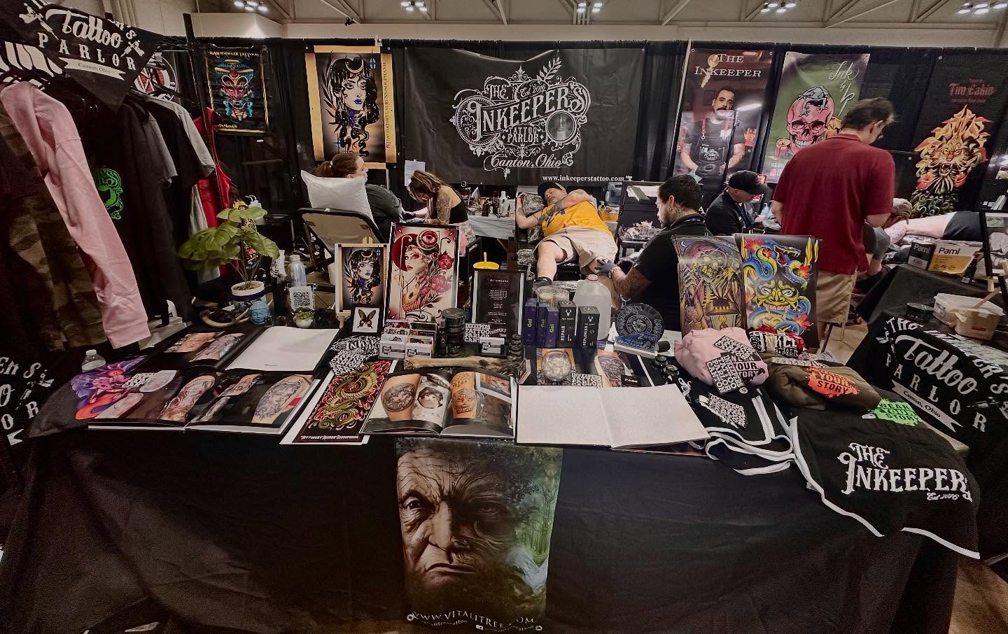 Had a blast at the @rubbercitytattooinvitational last weekend, thanks again @tonyurbanek for putting on a great show! See you next year! #conventions #rubbercitytattooinvitational #theinkeeperstattooparlor #inkeepers #tattooconventions #ohiotattooers