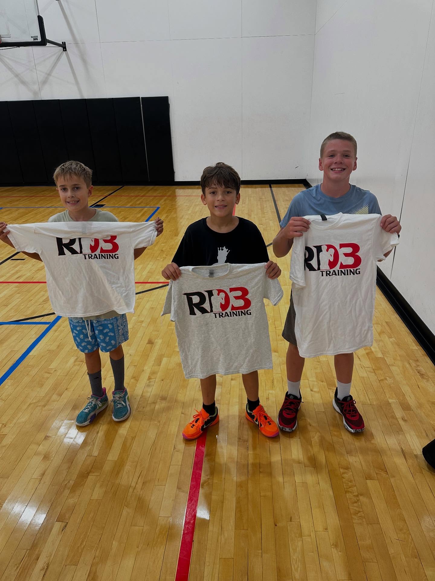 We’ve had some amazing camps this summer and loved seeing the effort and dedication these players brought every single day!
Big shoutout to the campers who even earned brand-new RD3 Training shirts for their hard work.
Proud of the growth so far and this is just the beginning. Let’s keep stacking days, building skills, and getting better together! 💯
#RD3Training #PlayerDevelopment #BasketballWork #HardWorkPaysOff