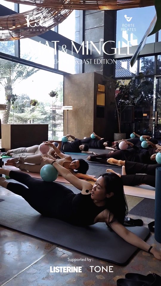 Mat & Mingle at @kilo_jakarta
Mat Pilates session followed by Weekend Roast Brunch, all while felt your best.
Thanks to @listerineid and @tone.spa, feeling completely refreshed, inside and out.