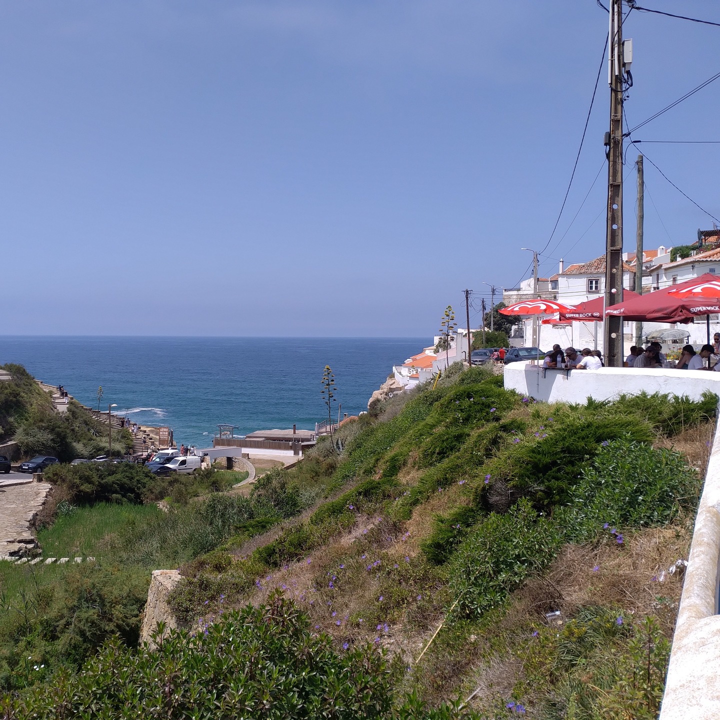 ☀️ Perfect day at Azenhas do Mar! Lots of sun, warmth, and that unique scenery. 🌊✨
#westernmostroute #azenhasdomar #portugal #beach #summer2025 #sun #heat #ocean #beachvibes #portugallovers #nature #surfspot #travel #exploreportugal #visitportugal #atlantic #sintracascaisnaturals #sea #trip #coastline #summer