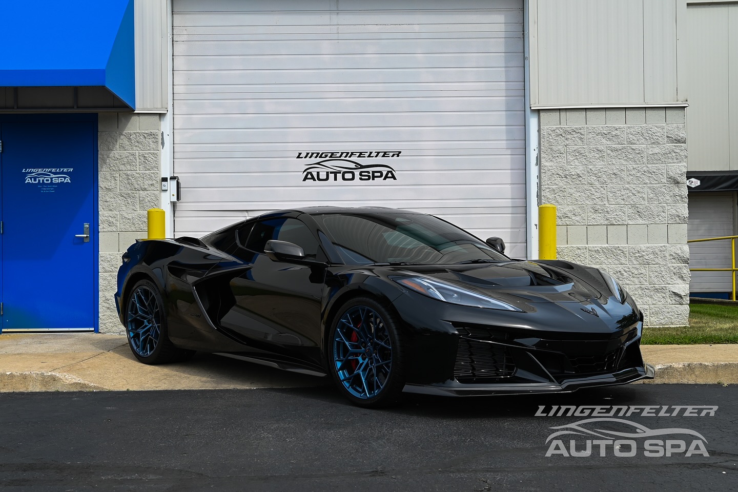 This brand new 2025 Corvette ZR1, freshly wrapped in PPF. It’s now protected from rock chips, road rash, and bad decisions. Because if you’re going to drive something this reckless, at least keep the paint responsible.
.
.
.
.
.
#CorvetteZR1 #PPFWrap #PaintProtectionFilm #SupercarCare #TrackReadyLooks #RockChipProof #GlossGoals #DriveHardStayClean #LingenfelterAutoSpa #LingenfelterWrapped #AutoSpaElite #LuxuryCarCare #DetailingDoneRight #ProtectedByLingenfelter #CarEnvy #GarageGoals #SpeedAndStyle #WrappedNotWorried #FastAndFlawless