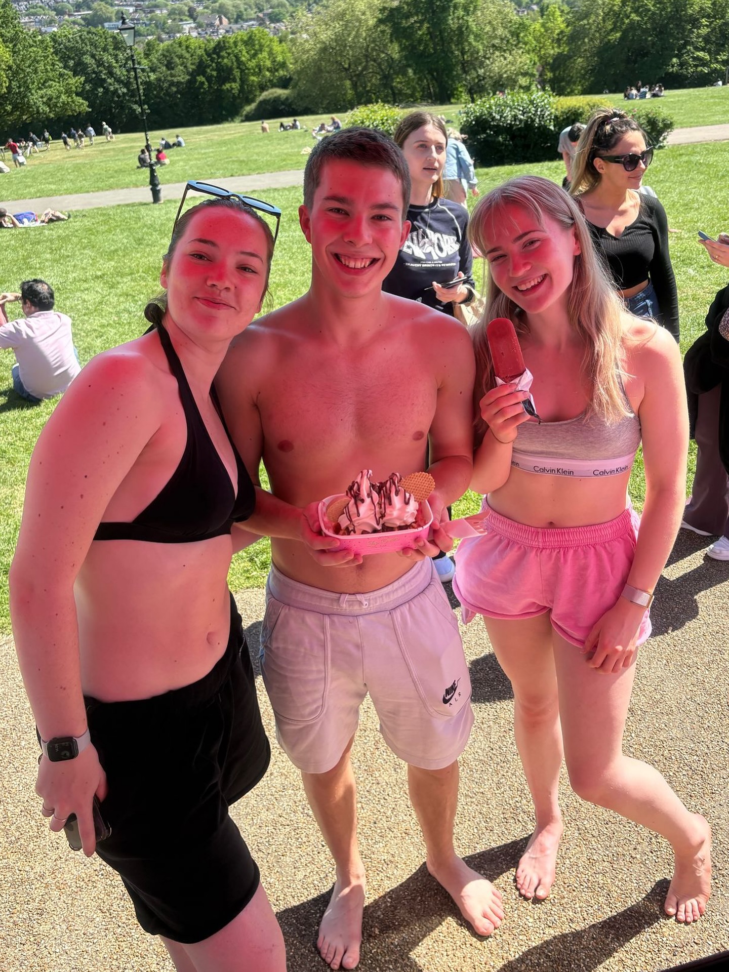 Happiness served fresh🍦✨
From the first swirl to the last bite, nothing beats the joy of an ice cream on a sunny day. Seeing smiles like these is why we do what we do.
📍 Serving London & Essex
From private parties to brand activations.
#SweetMoments #SoftServeSeason #DessertDoneRight #LondonEats #SummerVibes