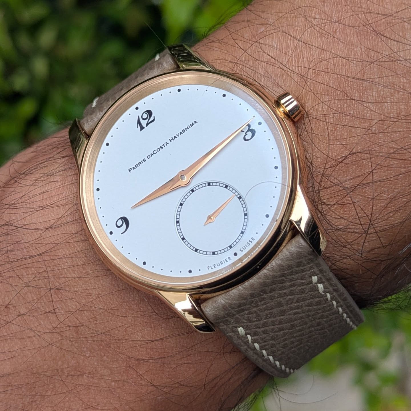 Kagamimochi in 18k rose gold.
#kagamimochi
#lafabriquedutemps
#metalem
#vauchermanufacture