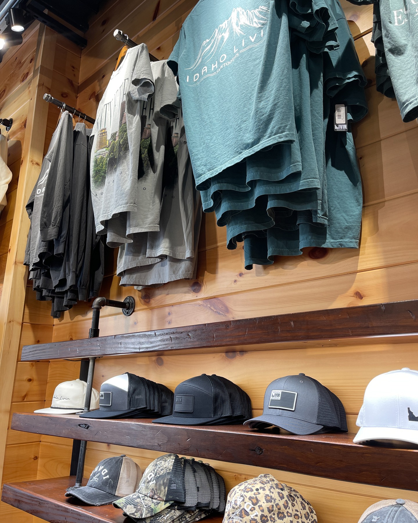 Less gift shop. More home base. 🧭📍 Idaho Livin keeps it stocked with gear and goods that say, “yeah, I live here.. and I like it.” Come find something that reps the real Boise.