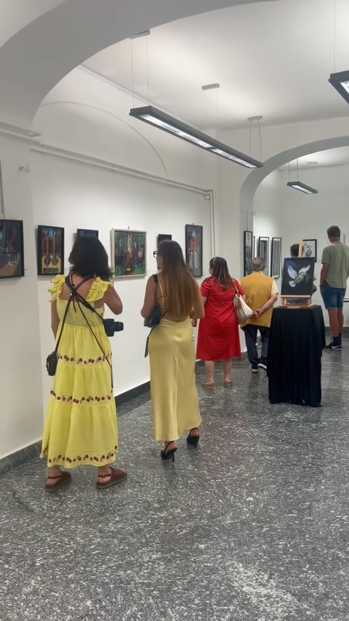 ❤️Thank you, Menaggio!❤️ I'm still speechless! One of the best experiences of my life!
Over 1,000 visitors in just 6 days from all over the world. People I'd never met drove over 150 km just to see my exhibition, and some of you even came back multiple times with friends and family.
It was amazing to meet so many interesting people, including collectors and art lovers. I made new friends and discovered new opportunities that I can’t wait to explore.
Seeing the wonder in your eyes, hearing your laughter, and even witnessing moments of emotion in front of my work was an indescribable feeling. I also feel so privileged to have met you and had the chance to talk about my art in person.
All these memories, along with the wonderful messages you left in the guestbook, are my new starting point. You have given me the strength to continue this journey with even more determination and enthusiasm.
Thank you, thank you, thank you!
#menaggio #LakeComo #artexhibition #artecontemporanea #contemporaryart #artlovers