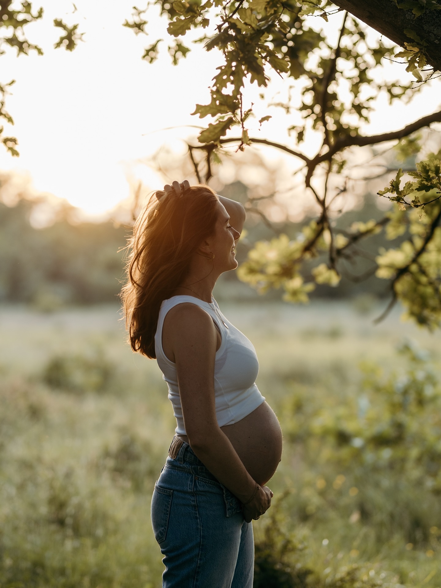 Zwangerschap Demi โจ
Inmiddels een prachtig meisje op de wereld gezet๐. Morgen staat de new born shoot op de planning met het hele gezin. Zo leuk wanneer klanten steeds weer terug komen. Niet meer op รฉรฉn hand te tellen hoevaak ik Demi al heb mogen fotograferen, in heel veel verschillende settings.
Fijne zondag! ๐