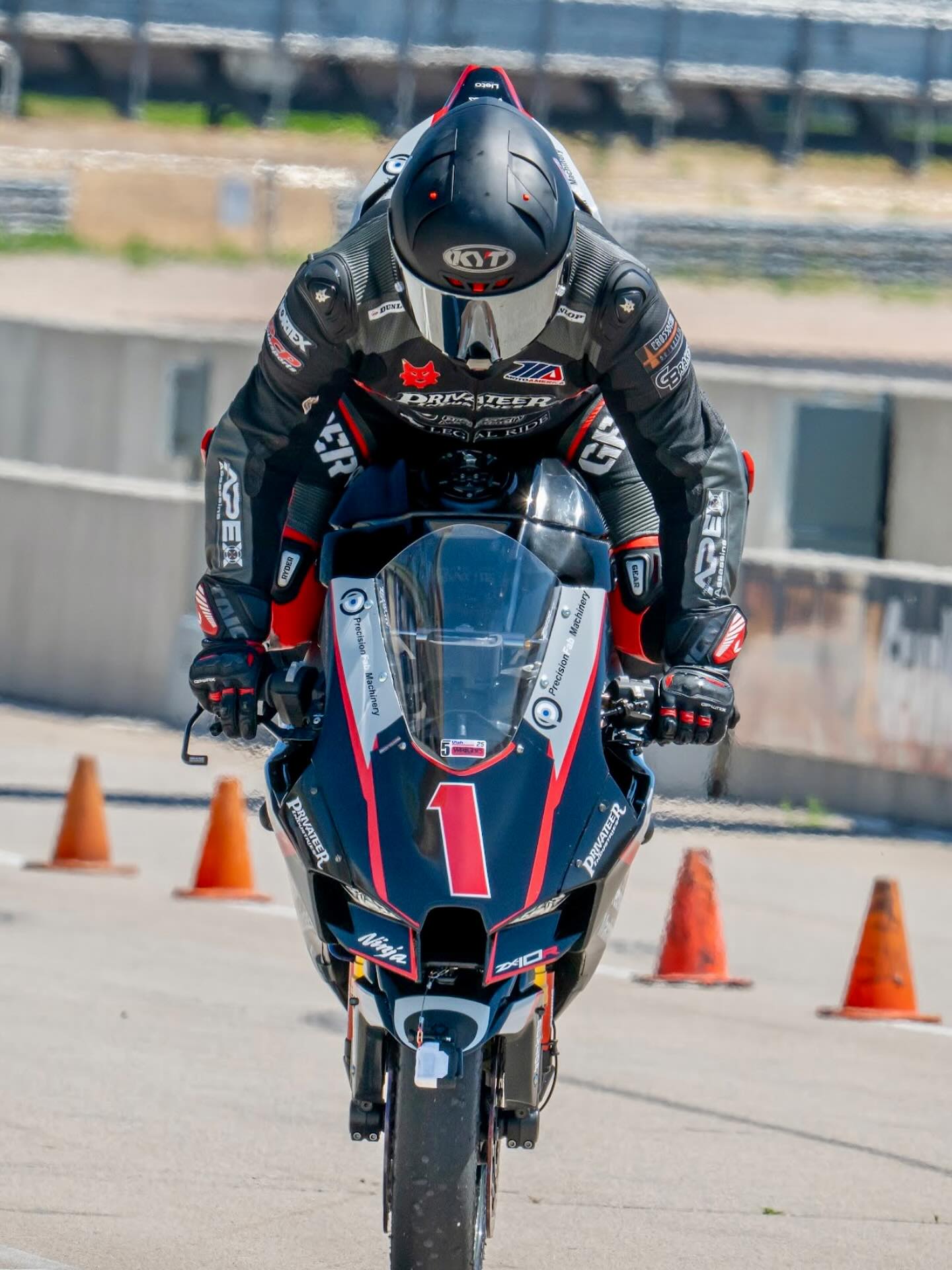 Stoppie for your Wheelie Wednesday with Anthony Norton! @lugnut_83