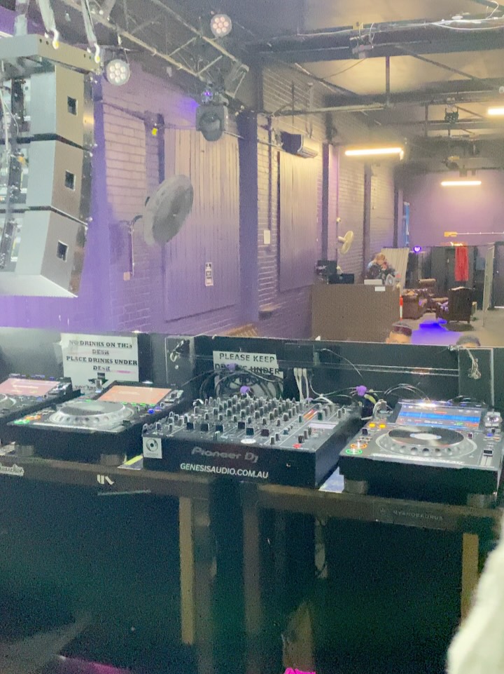 Nearly a month ago, I had the pleasure of supporting @saintsevents_ during their 12-hour marathon of progressive house at @rubixwarehouse
The DJ setup was there to match the incredible talents sharing the booth:
4 Pioneer CDJ-3000s and a DJM-V10, running flawlessly without missing a single beat.
The journey was slow and immersive, filled with melodies that became the essence of the entire trip.
I had a lovely conversation with Willow about her vision for Rubix. She’s one of those people who carry wisdom and truly understand what this is all about.
Overall, it was a massive experience!
Thank you for the opportunity and for trusting in me.
Until the next launch 🚀