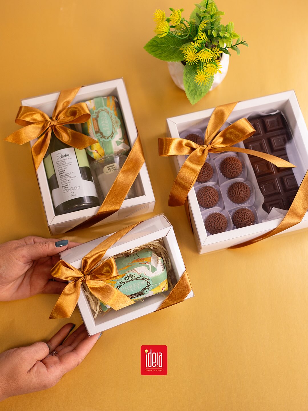 Você sabia que nossas embalagens recorrentes são perfeitas para produtos artesanais também?
💛 Velas, sabonetes, cosméticos… a lista só cresce!
📩Comente “Recorrente” e receba nosso contato no seu direct !