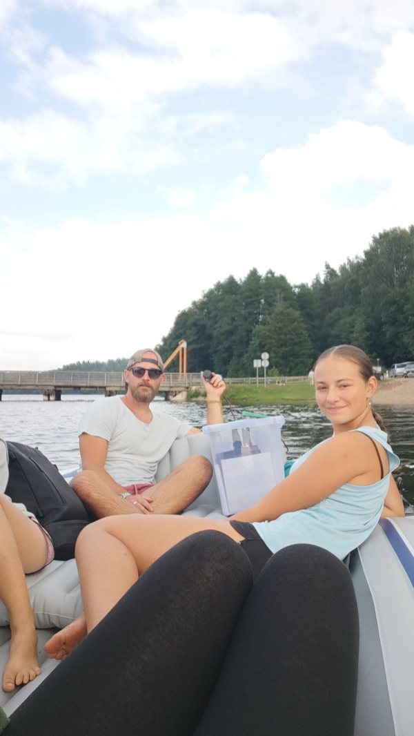 Sometimes guests who come to our campsite become not just regular visitors, but true friends. They return every year to spend time together — this time we tested the boat together. Thank you for the trip! 🫶🌊🌳☀️
#lithuaniancamping #campinglife #campingmood #lithuaniannature #campvibes #naturelovers #campingfun #adventure #adventuretime #vacation #vacationinlithuania #summerseason #summerstyle #summerday #relax #relaxtime #poilsisprievandens #poilsissuseima #lifestyle #campingmoments #vasaragamtoje #ykdcamping #asvejosparkas #asveja #boatride #boatrtip