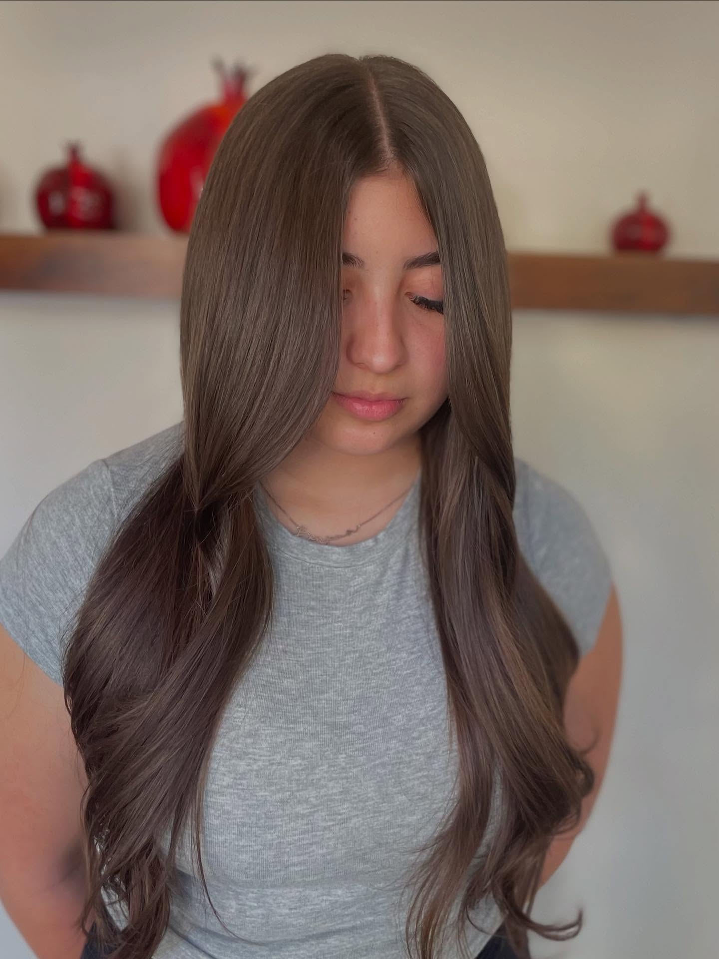 Beautiful layers by @maritzas_beautylux . #pomsalon #pomegranatesalonfamily #davissalon