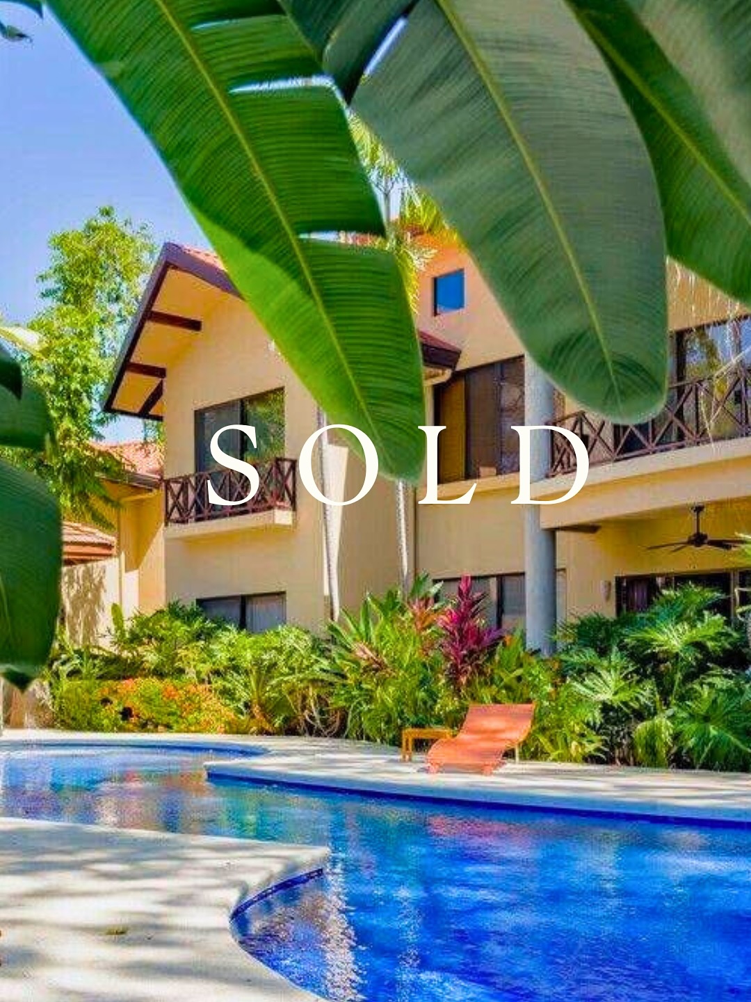 SOLD! 🎉✨ Another beautiful condo in paradise has found its new owner.
Congratulations to our amazing clients on the successful sale of Sombras 201 in Playas del Coco! 🌴☀️ And so happy for the new owners who are beginning their new chapter in Costa Rica.
This tropical gem didn’t stay on the market for long—and it’s no surprise with its unbeatable location, lush surroundings, and coastal charm.
🏡 Thinking of buying or selling in Costa Rica? Let’s make your real estate dreams a reality.
📍Playas del Coco, Guanacaste
📞 DM me to get started!
#SoldInParadise #CostaRicaRealEstate #PlayasDelCoco #JustSold #PuraVidaLiving #SombrasCondo #GuanacasteHomes #BeachLifeCR #LuxuryLivingCostaRica