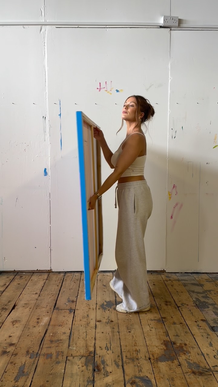 ‘She grows where the flowers sing’
120cm x 100cm
Acrylic on canvas
𝗔𝗩𝗔𝗜𝗟𝗔𝗕𝗟𝗘.
Email: artbyjessicah@outlook.com