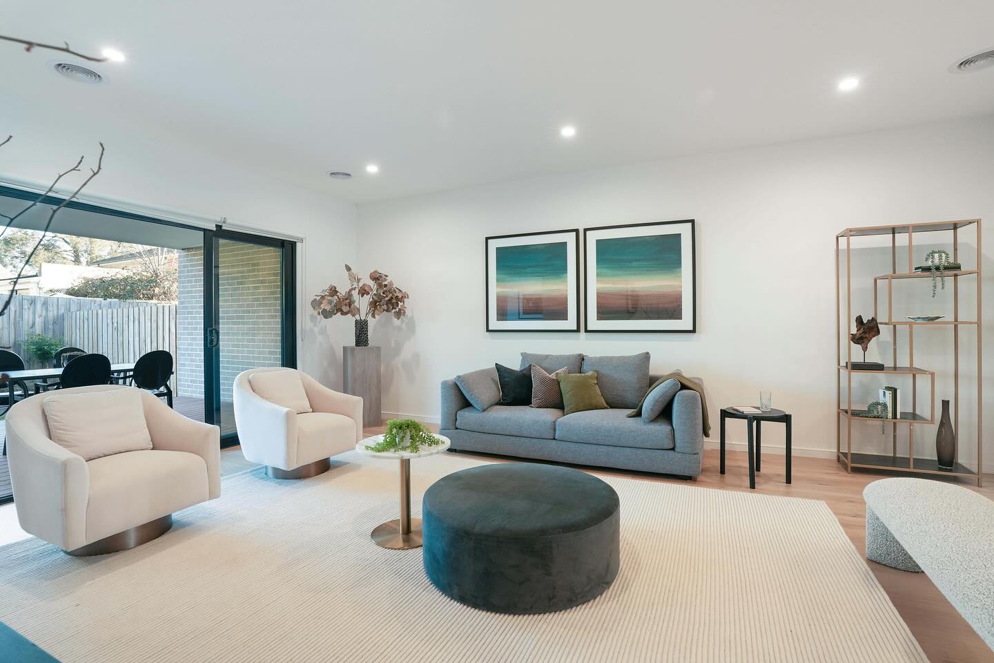 SOLD in 4 DAYS. 🔥
That’s what a killer shoot does.
It grabs eyeballs, stops the scroll & gets buyers lining up.
Good photos don’t just show your property.
They SELL it.
#soldfast #m3studios #realestatephotography #melbournerealestate #visualsmatter