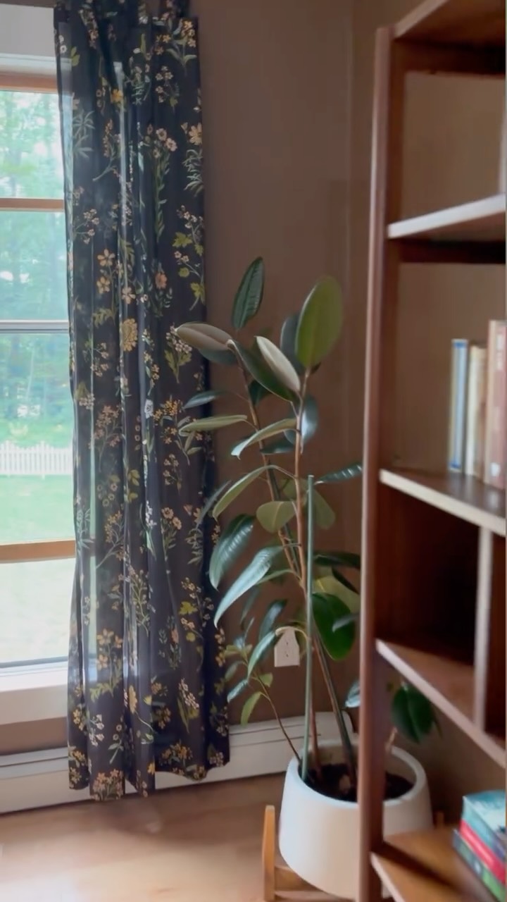 PART 2: Dining room details are coming together a little bit at a time! These @urbanoutfittershome curtains are really adding a rich layer to the space.
I promise to show a full view my bookshelves next. 📚 I’ve been alphabetizing and styling since they went up 🥰
#bookshelvesofinstagram #diningroomdesign #diningroominspo #homelibrary #midcenturyliving #urbanoutfittershome #ourarticle #stylinginspo #sherwinwilliamsgrounded #thrifteddecor