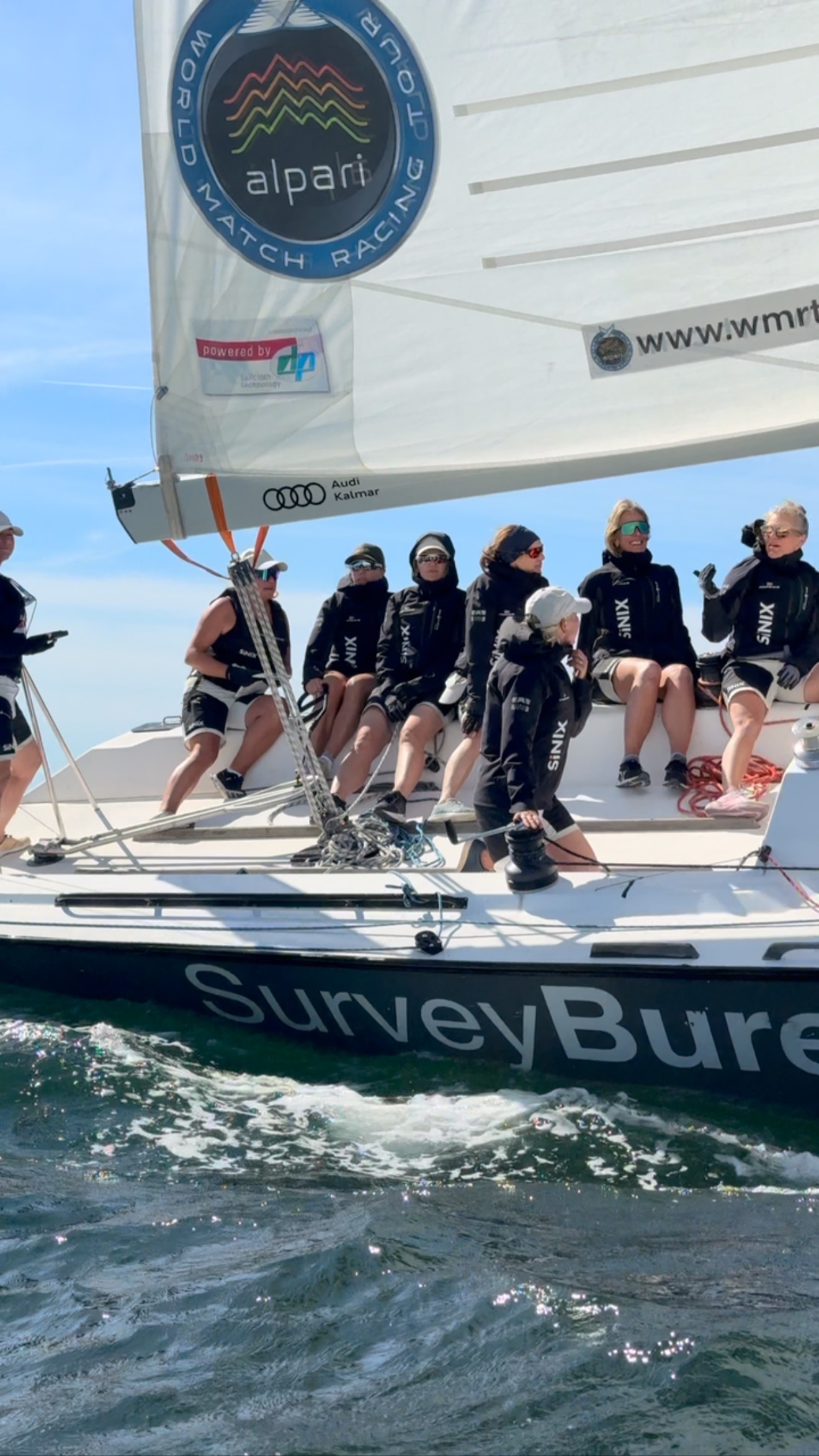 ✨ What a day at Tjörnrunt 2025!
Our SiNIX all-girls crew showed strength, teamwork, and pure joy out on the water ⛵💙
Proud to see the energy, spirit, and smiles carrying us all the way around Tjörn.
#SiNIX #Tjörnrunt2025 #AllGirlsCrew #Teamwork #SailingLife