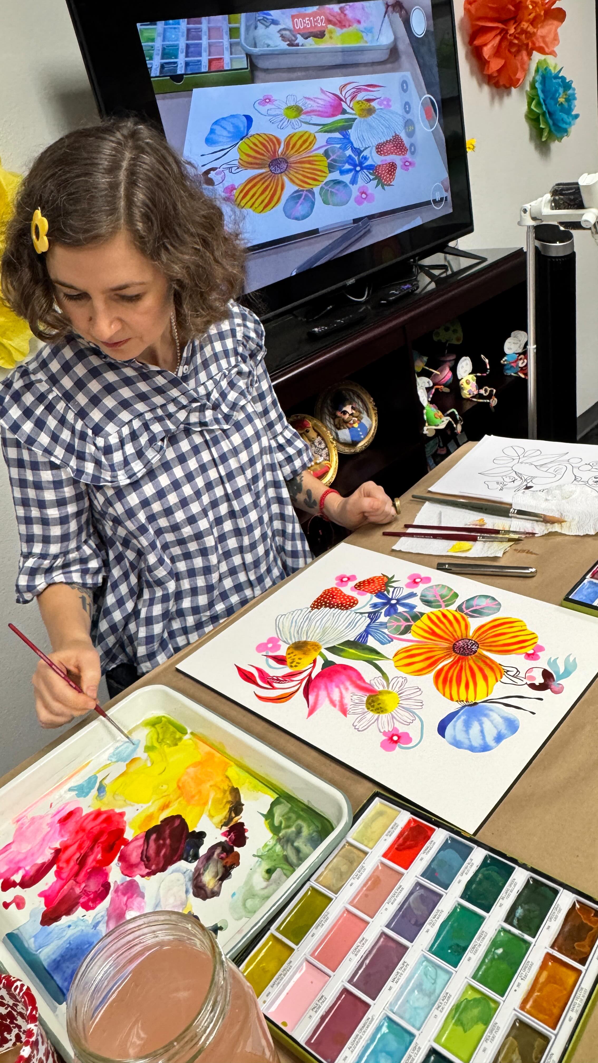 @moxieboxart was pleased to invite @helen_dardik to teach a class at their new headquarters!
@helen_dardik is part of our #artistseries line of boxes. Her box will be coming out in the October. You too can be inspired by Helen’s work.
#moxieboxart #newbox #helendardik