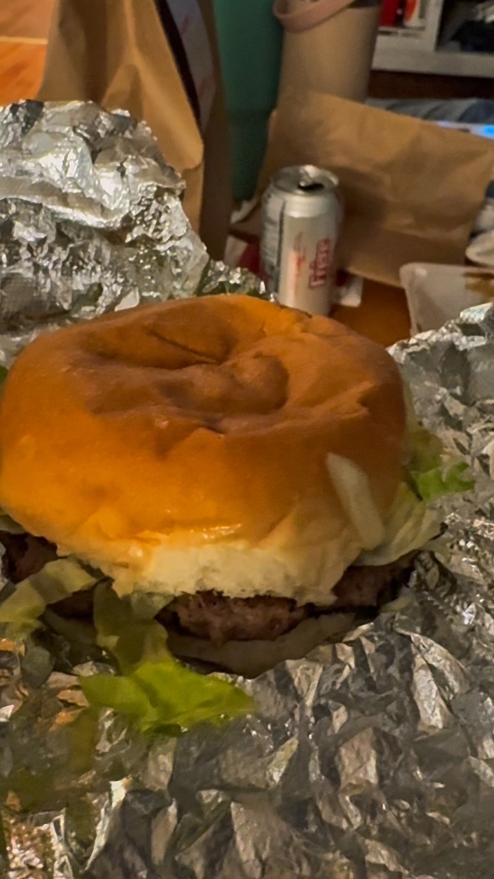 National Sandwich Month: Day 18 Hamburger & Poutine from Séguin Patate in Cornwall, Ontario! 🚗
So today’s big question: is a hamburger actually a sandwich? 🥪🍔 Charlie says this will become a huge debate!
We had a sandwich planned but things didn’t go as planned as my friend needed to make an unscheduled stop at the local ER, (Don’t worry! She’s doing grand ❤️)
After a long day, we stopped by to get some grub from a local favourite: Séguin Patate. I got a Hamburger and a Poutine!
Fun fact about the name: Séguin is a French surname from the Germanic Sigwin, meaning “victorious friend,” and patate means potato in French, a nod to the chip truck’s fry stand roots 🍟.
Follow along for tomorrow’s sandwich 🥪✨
NationalSandwichMonth #CornwallOntario #SeguinPatate #shorts