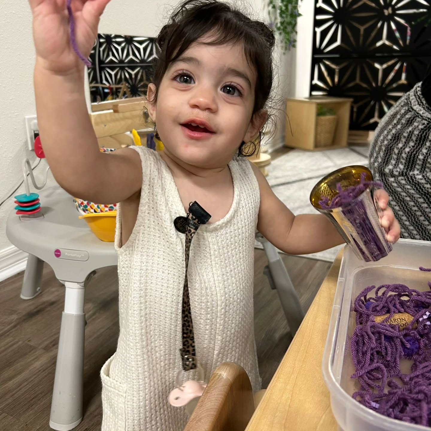 Shabbat joy filled our classrooms today!
Our young friends had a wonderful time preparing for Shabbat as they decorated their very own challah bags with vibrant colors, filled kiddush cups in the sensory bin to practice fine motor skills, and expressed their creativity through art and play.
We sang, danced, shared challah, and celebrated the beauty of welcoming Shabbat together.
#jewishbeginnings #earlychildhoodeducation #jewishpreschool #reggioemilia