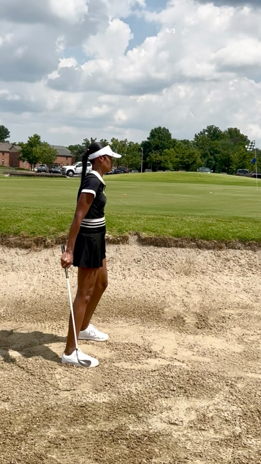 Imagine hating me and I’m just over here trying to get out of these dang Bunkers 😜 Trust me… this is the only thing that keeps me up at night 🤣 #Unbothered 
.
.
.
#GolfAddict #GolfGirl #GolfHumor #GolfContent #ContentCreator #NashvilleInfluencer #BunkerShot #BeginnerGolfer #GolfLife