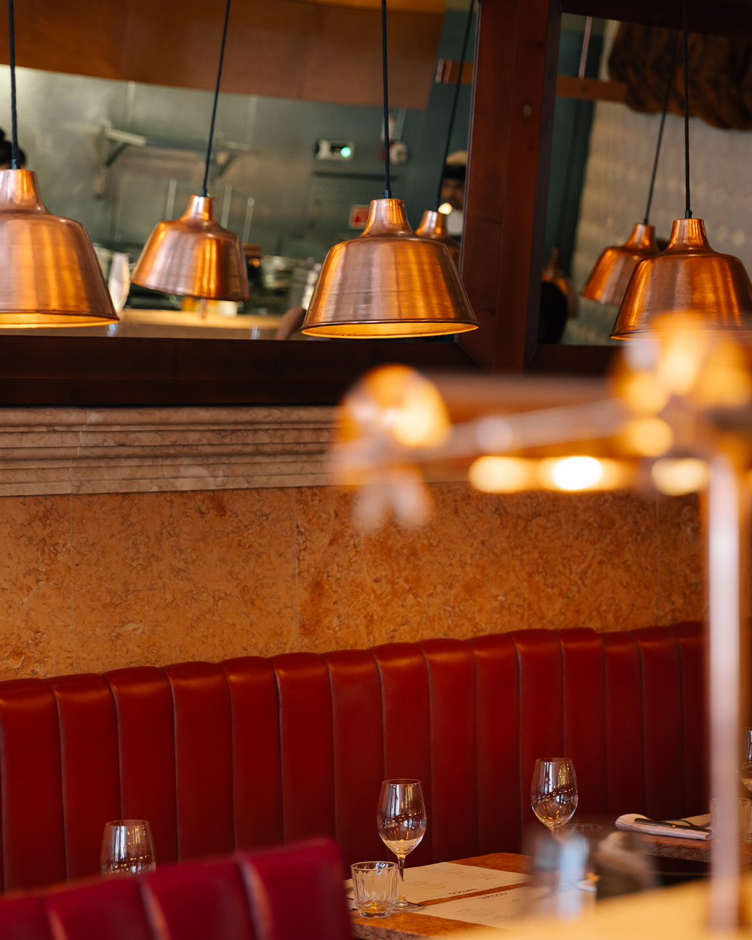 No Tapisco, cada momento é um convite a ficar. Entre o sabor das tapas e petiscos, o tilintar dos copos e o balcão sempre cheio de vida, respira-se um ambiente descontraído... perfeito para partilhar histórias, risos e bons momentos.
--
At Tapisco, every moment is an invitation to stay. Between the flavors of tapas and snacks, the clinking of glasses, and the bar always bustling with life, you can breathe in a relaxed atmosphere... perfect for sharing stories, laughter, and good times.