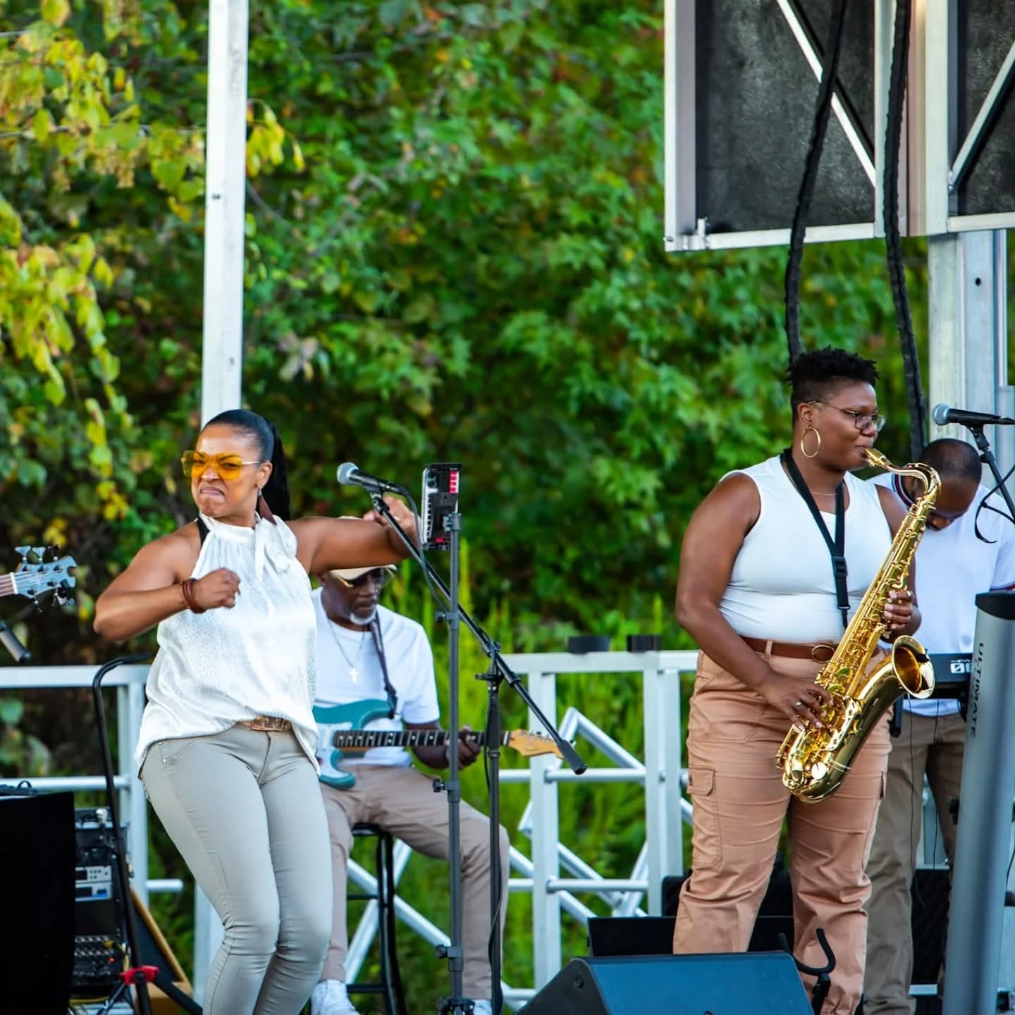 A Stage for Every Sound 🎸🎤🥁
From full-stage sets to surprise street corner performances, Tawba Walk is jam-packed with musical talent from across the region.
Whether you're grooving to the rhythm at one of our three main stages or catching a busking artist tucked into the crowd, you'll find yourself surrounded by the soundtrack of Downtown Cornelius.
🎶 Discover the music.
🎨 Celebrate the creativity.
🌟 Soak in the vibe.
Full lineup & details → tawbawalk.com