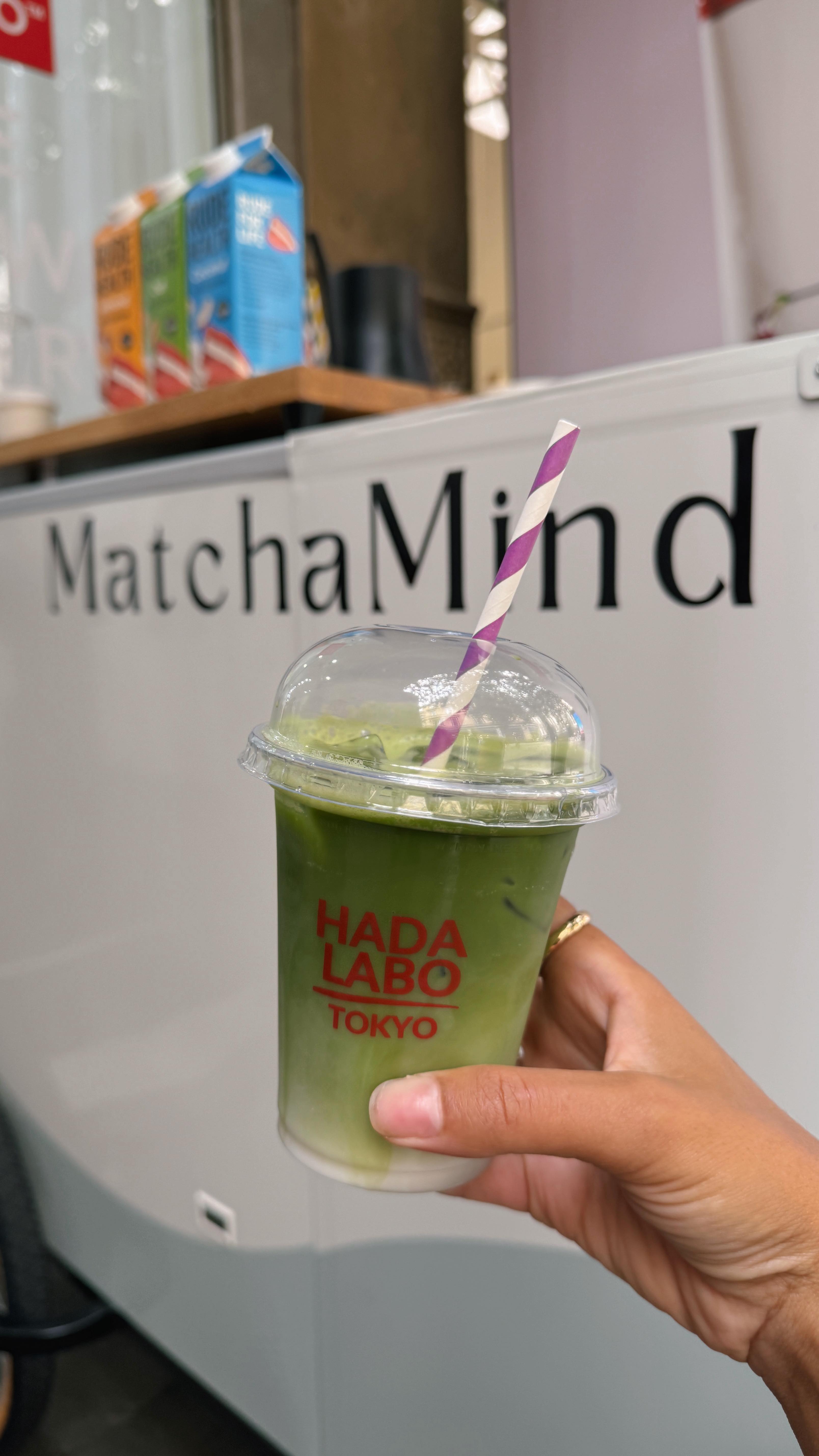 What would you choose?
Free matcha or free skincare?
The truth is, most people think that skincare will be the solution to the skin problems.
When in fact - all skin issues start from the gut.
If you want to improve your skin, age gracefully or get rid of skin problems - you have to start internally.
Matcha helped heal my skin after years and years of buying expensive skin products.
Skincare is amazing and it will help your skin, but only if you start with the gut.
.
.
#streetstyle #matcha #skincare #hadalabo #matchamind
