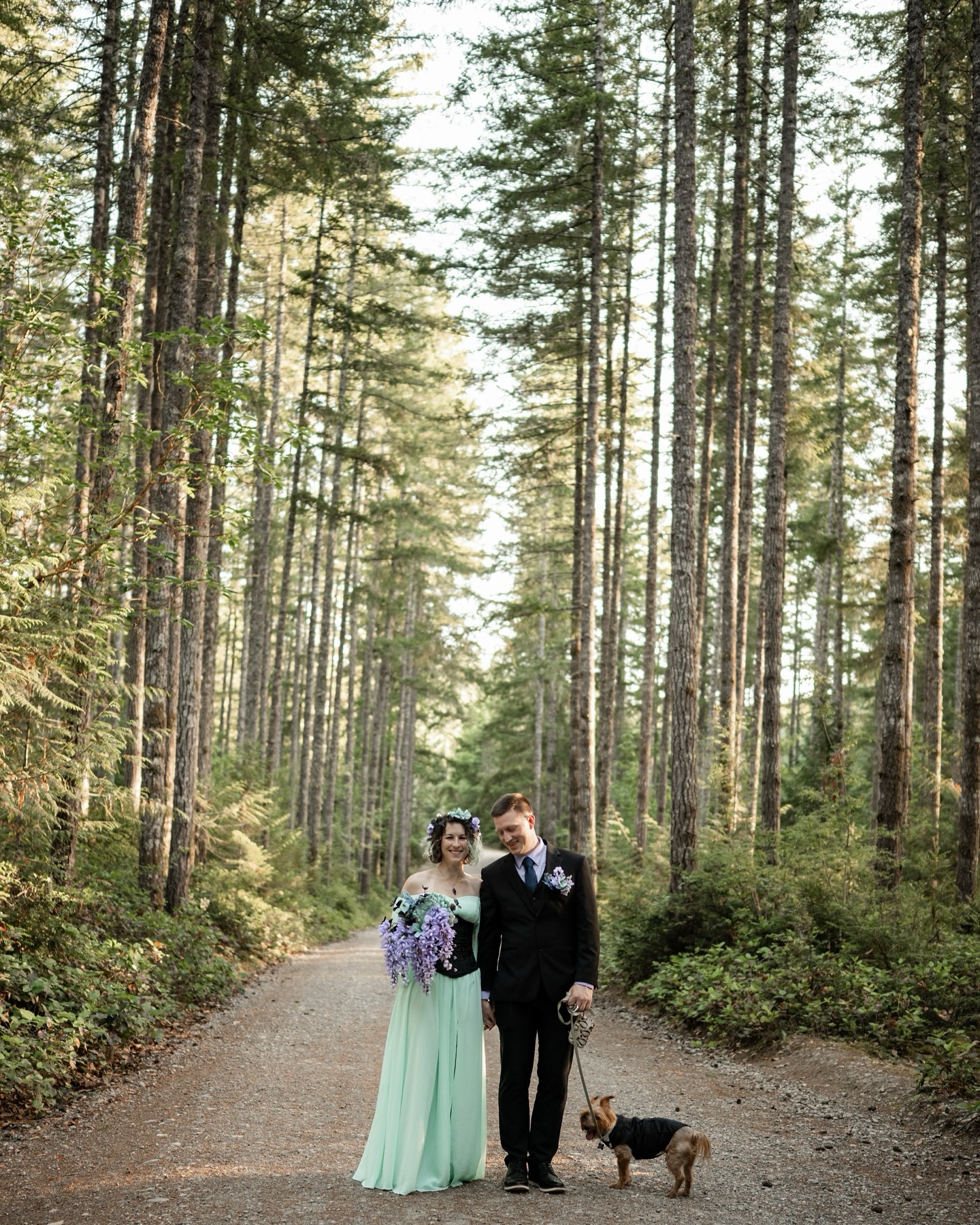When they asked for a 7pm wedding, I knew I needed to bring the lanterns! We did an easy little hike, which luckily I’ve done a ton of times and with my weighted vest. So I was prepared to hike it with my gear no problem. I traded in my nice dress for biker shorts and hiking saddles, just in case I needed to get into the river to get the shot! Luckily I could scale the rocks and that would be sufficient. These two decided to elope on a Wednesday, Nikki’s grandmas birthday! How special! They made their day about them and special to them. This is the way 🤍 #kitsapelopement #kitsapweddings #bremerton #wa #waterfallwedding #elope