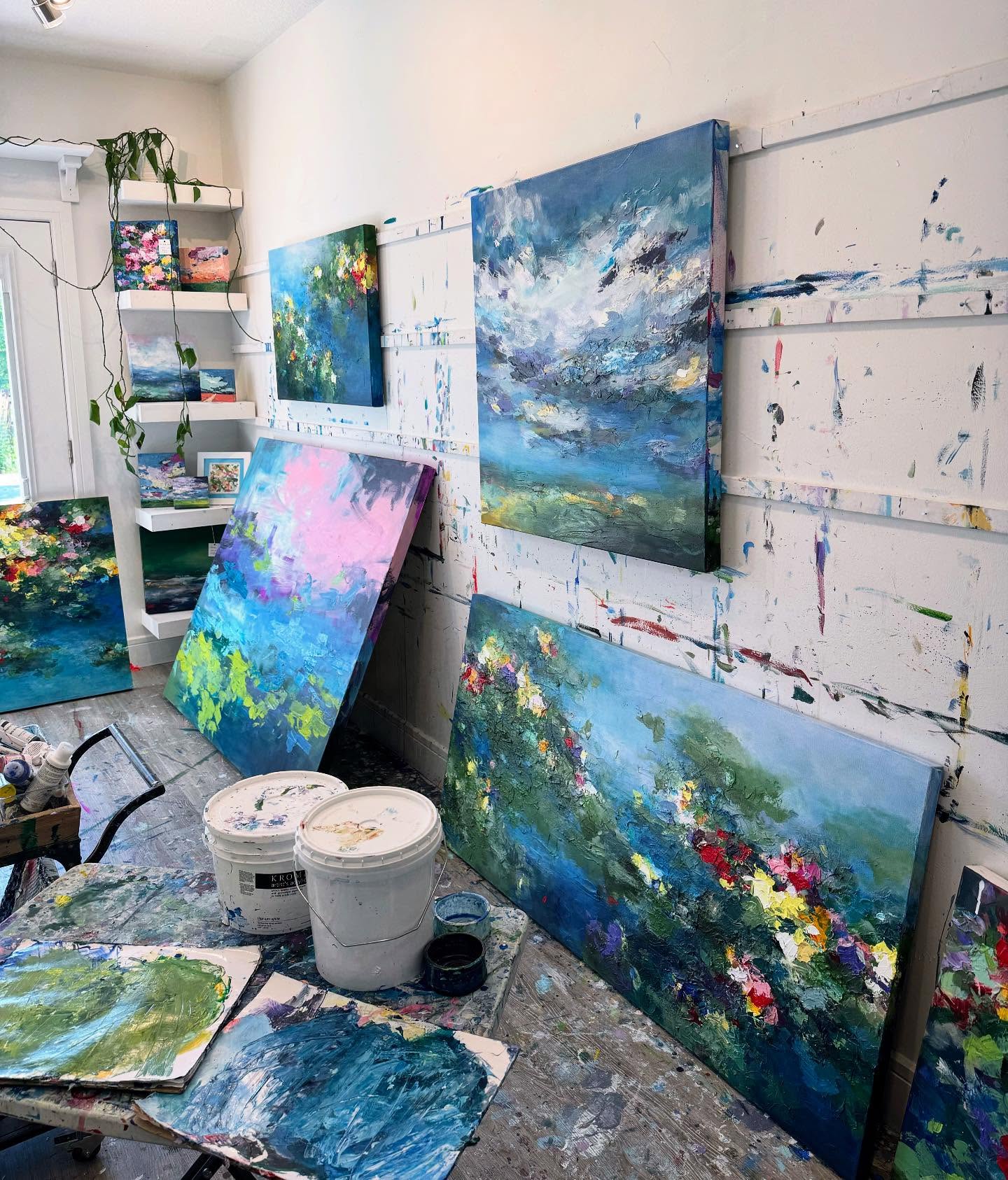 Working on a few commissions. Loving these sunny summer days, but as a momma to 3 kids, it’s a challenge to get more than 30 min of studio time at a time. My youngest is starting grade 1 this year and even though it’s bittersweet, I am pretty excited to have a full day to paint!
.
.
#studio #artpractice #workingartist #artstudio #artcommissions #paintings #artistmom