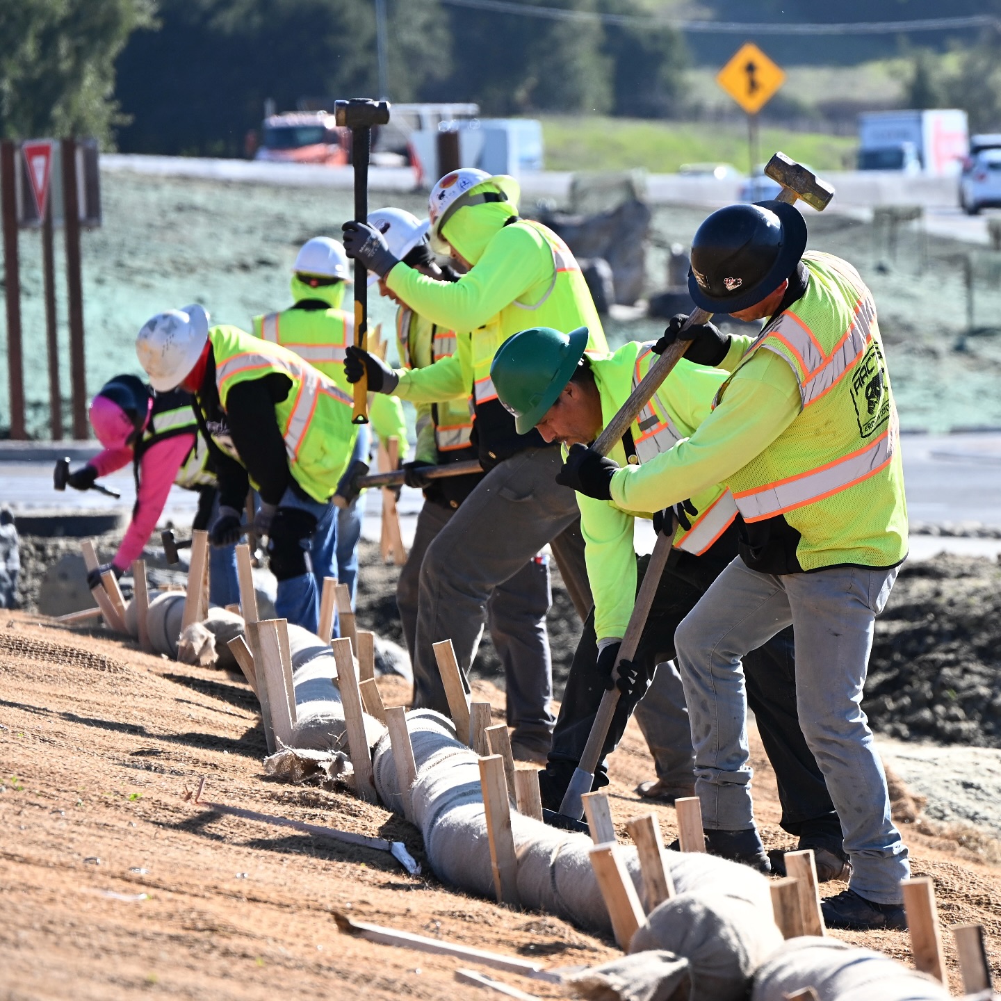 Teamwork makes the difference 💪🏼. In our business success comes from more than just equipment and materials. It comes from a crew that works together with precision and purpose. Our team communicates, coordinates, and supports each other every step of the way to make sure the job gets done as efficiently as possible.
Throwback to a beautiful day in Napa last winter stabilizing slopes for @ghilotticonstruction 🚧
#erosion #erosioncontrol #erosioncontrolexperts #waddle #environmentalcompliance #californiaconstruction #californiadevelopment