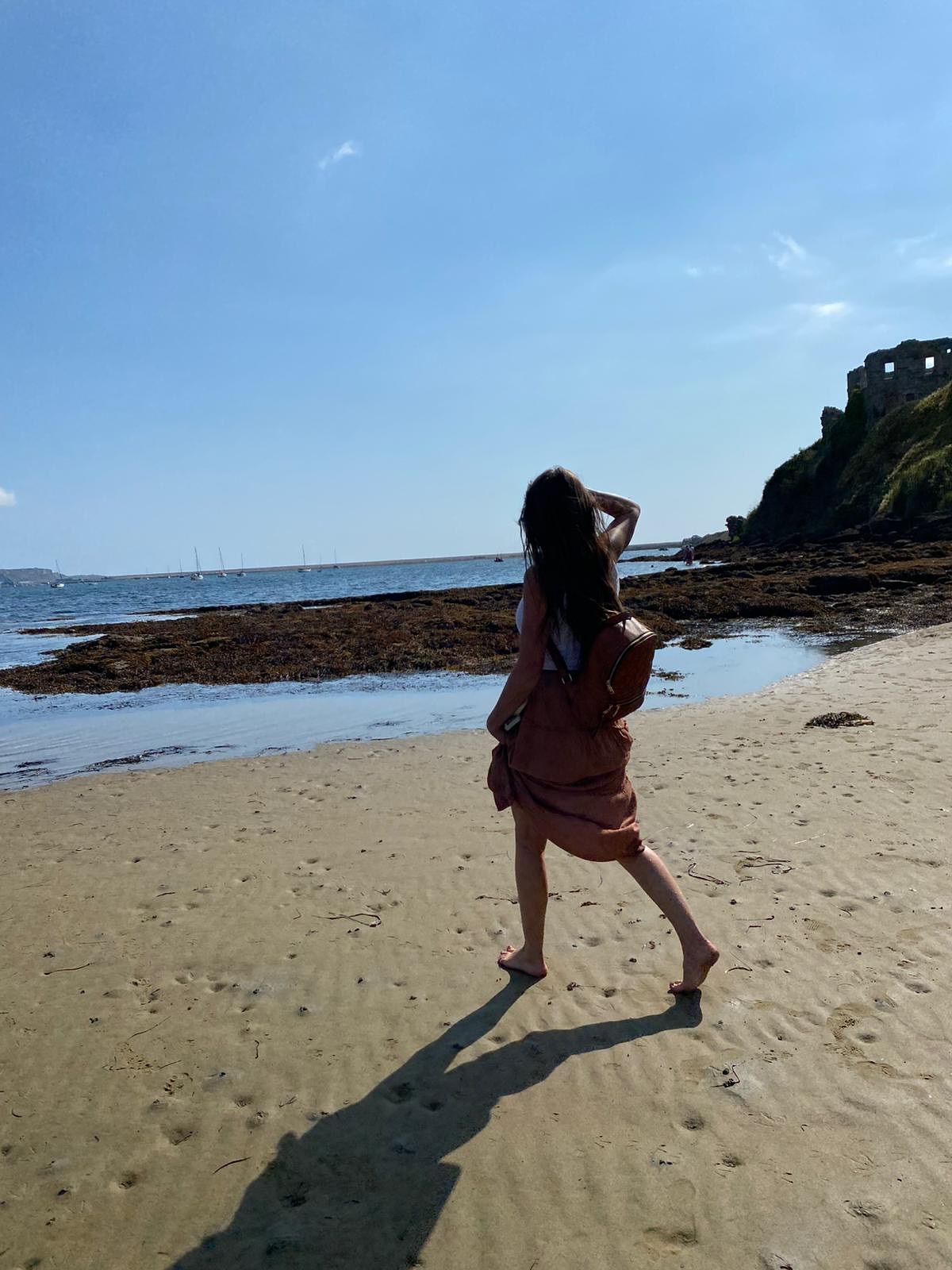 Weymouth, Dorcet -
visiting with family from across the seas and my cup is full ☕️🫖🌊
I've dreamt of this trip since I was 18 years old and I'm so proud of myself that I get to be here now
I'm soooo beyond grateful to my family and tribe back home who are making memories with my girls while im away so the missing them is less sad -because I know they are making the best summer memories while I'm here making mine!
I can't wait to get home and share stories and dream of the day I take them to meet our family here in the UK!