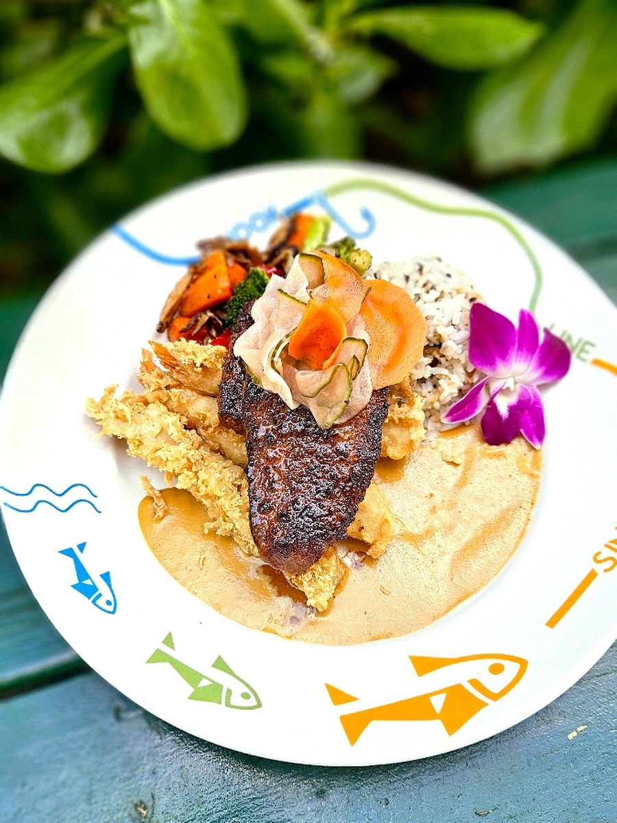 Today’s Hook, Line & Sinker Special 🎣
Blackened swordfish over furikake dashi rice, with sautéed veggies, shrimp tempura, Asian cream sauce, and pickled veggies — finished with an orchid touch 🌸.
📍 Lava Lava Beach Club Kaua'i
#LLBC #ChefsSpecial