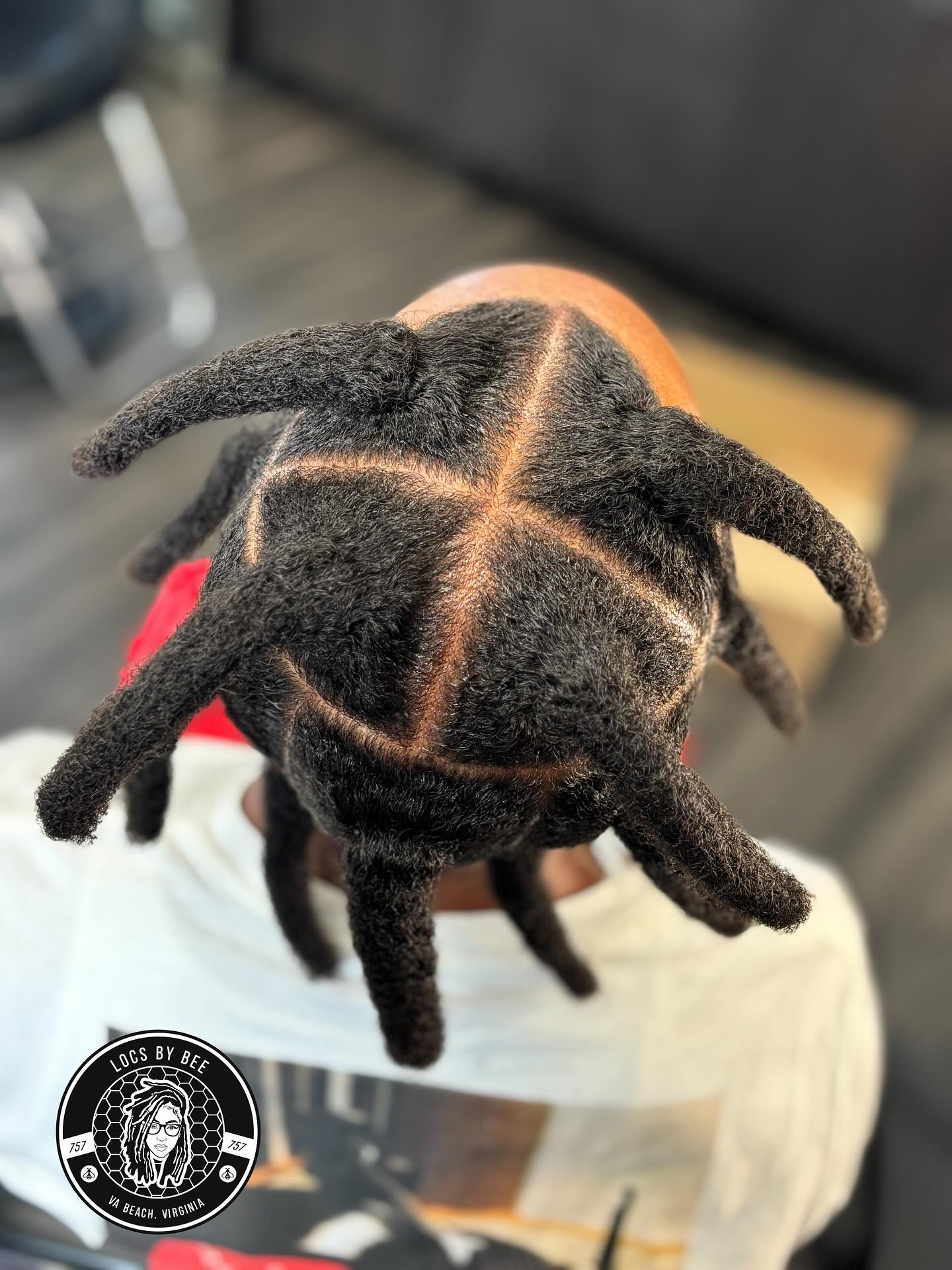 Some fresh #Wicks looking CLEAN, if I do say so myself, with low tension at the scalp 👌🏾🐝
#LocdByBee #Locs #StarterLocs #Retwist #LocRepair #LocStyles #LocExtensions #PermanentLocExtensions #LocReattachments #KidsLocs #KidsLocStyles #MensLocs #MenLocStyles #WomensLocs #WomensLocStyles #LocsForWomen #LocsForMen #Loctician #VALoctician #757loctician #757locs #VaBeachLoctician #LocQueen #TeamLocs
Do you prefer them with the rubber band on or off!?