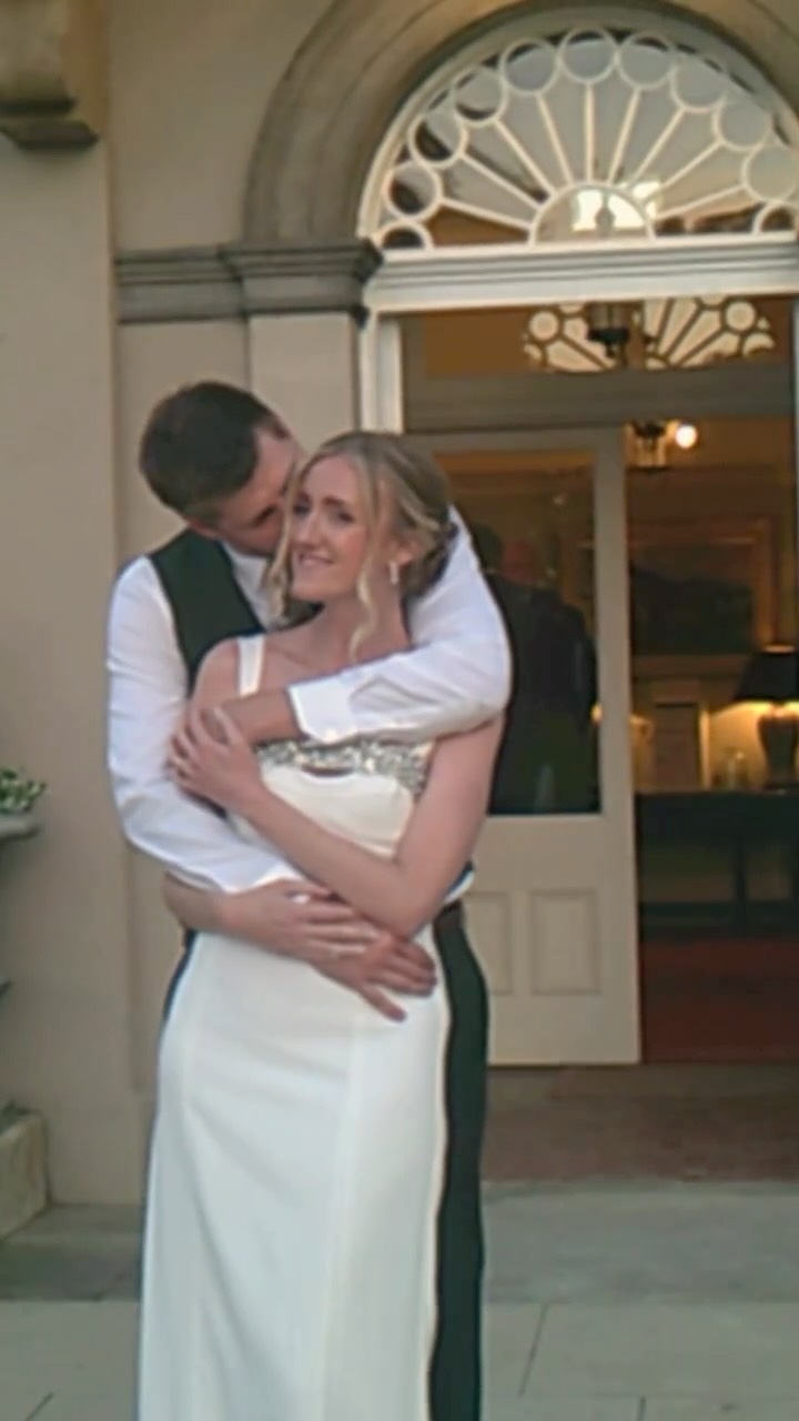 Jaime & David 💌
A pleasure to capture your day and spend time with your friends and family at the beautiful @burtonfields_hall a couple of weeks ago.
An english summer wedding in which they travelled all the way from America 🇺🇸
Also, finally got to meet and work with the beautiful @laura.woodphotography 🥹
Known Suppliers;
Content & Edit by @_therelaxedbride
Photography - @laura.woodphotography
Venue - @burtonfields_hall
Florals - @foxflora__
Cake - @wheretheribbonends
Makeup - @nataliejonesbridal
Hair - @aimeegranthair
Band - @distractionsband
Catering - @homegrownhospitality
Table Top Design - @beatiesevents
Strings - @unitystringquartet
#englishsummer #summerweddings #yorkshirewedding #burtonfieldshall #weddingcontent #weddinginspiration #weddingcontentcreation