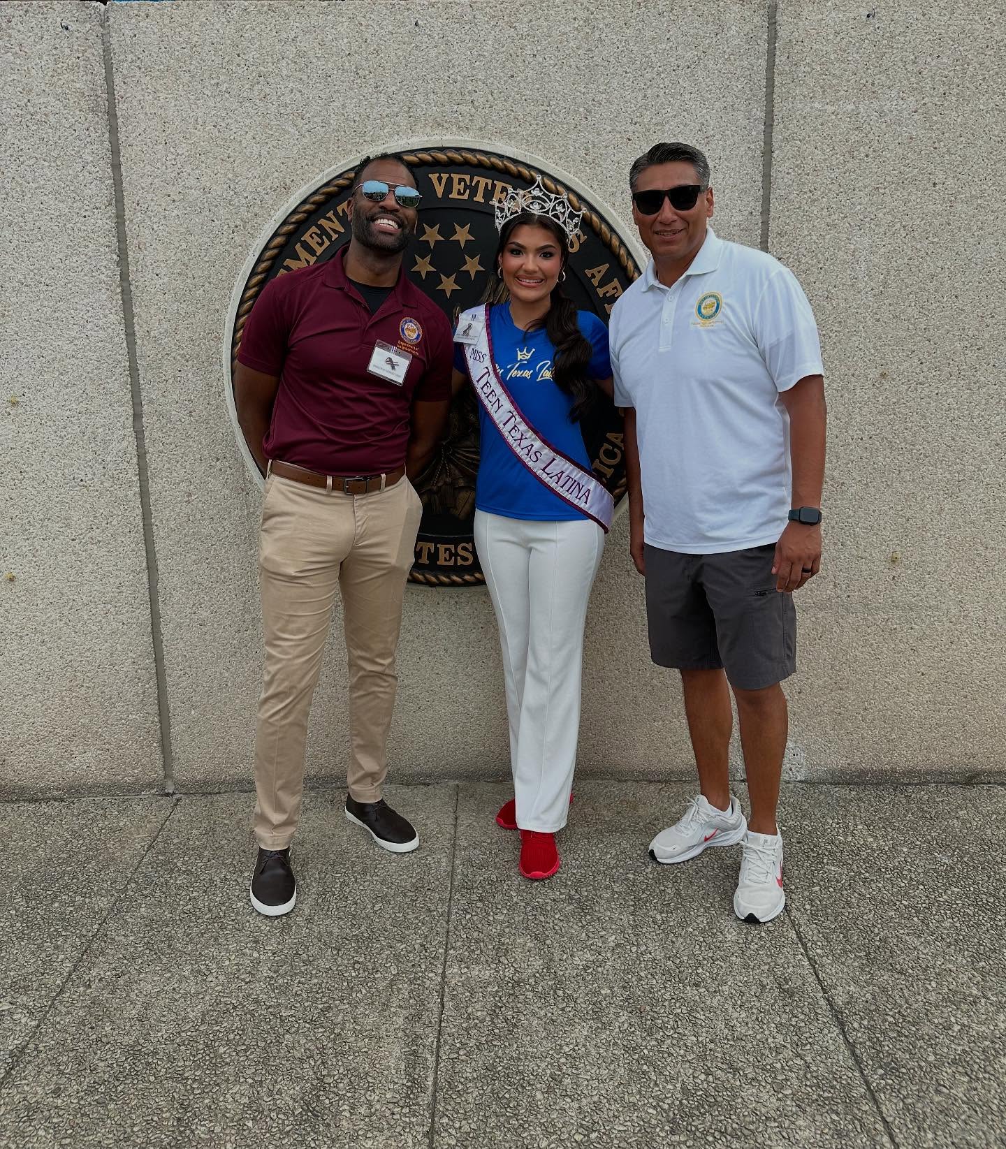 This morning, I had the honor of attending the 9/11 Day of Service and Remembrance Ceremony at the Houston National Cemetery, alongside the City of Houston Volunteer Initiatives, the Department of Neighborhoods, and JustServe. I began my reign as Miss Teen Houston Latina by honoring our heroes through the act of washing headstones, and I am humbled to begin my journey as Miss Teen Texas Latina in that same spirit of service. 🤍
September 11th is not only a day of remembrance, it is also a call to service. It is a time to honor those who once served us and to reflect on the bravery of the men and women who gave their lives to save others.
May we never forget the events of September 11, 2001. And may we continue to honor the legacy of the fallen, their families, and the countless heroes by serving our communities with the same spirit of courage and sacrifice❤️ #ɢᴏᴅɪsɢᴏᴏᴅ #911 #serve #lovemycommunity💕 #missteentexaslatina
🤝🏽 @houstonserves.coh @neighborhou @justserve
💄 @silvasmakeupbar
💁🏽♀️ @standoutbeauties
👑 @misstxlatina @roadtomisstxlatina @amanda.marroquin_