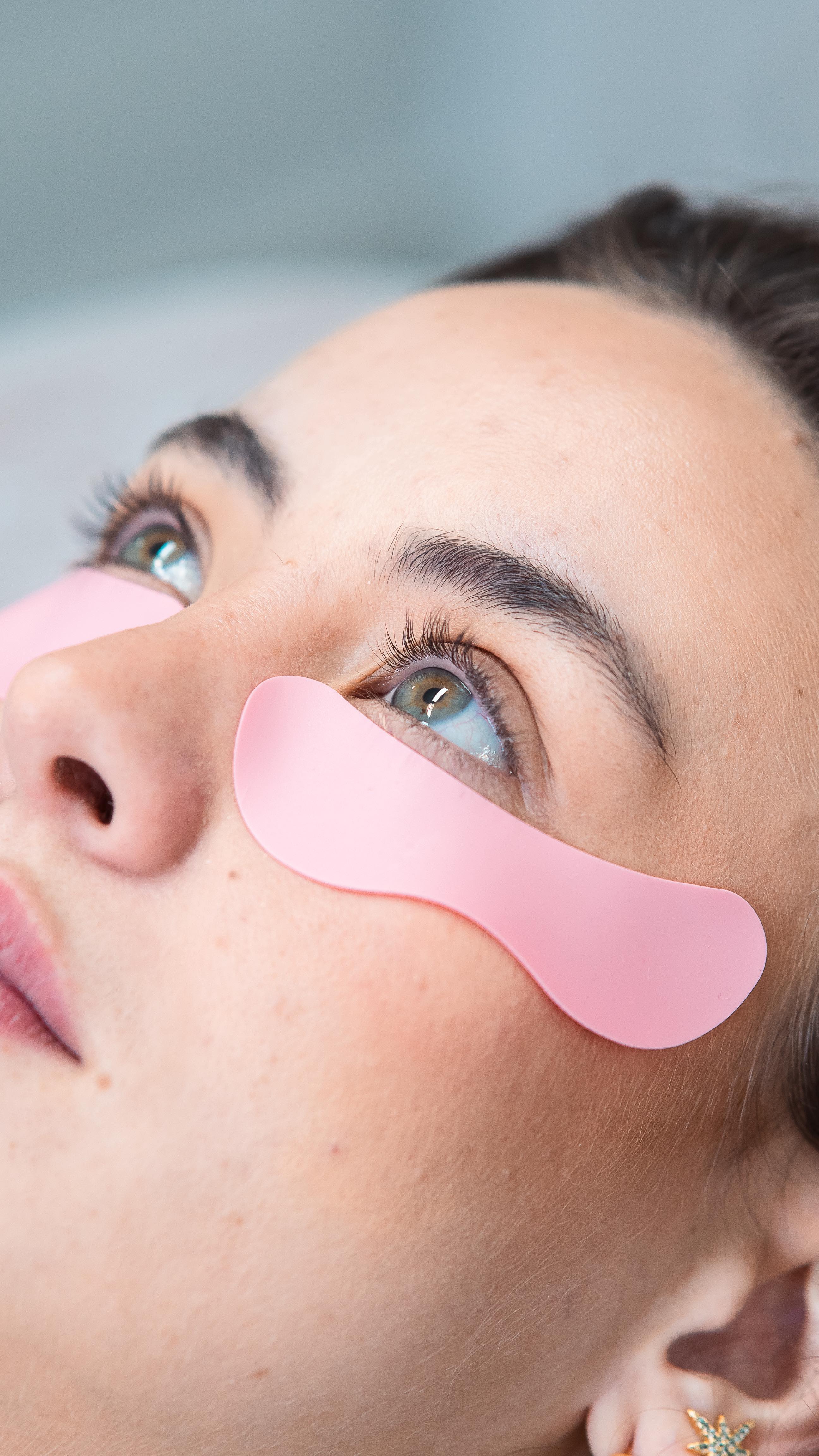 Lash Lifting é a combinação de cílios curvados, olhar sofisticado e resultado natural que transforma sua rotina.
Mais praticidade e elegância pra você! por @maalvesbeauty ✨
#lashlifting #lashes #belezafacial #lashliftingcampinas #salaodebelezacampinas