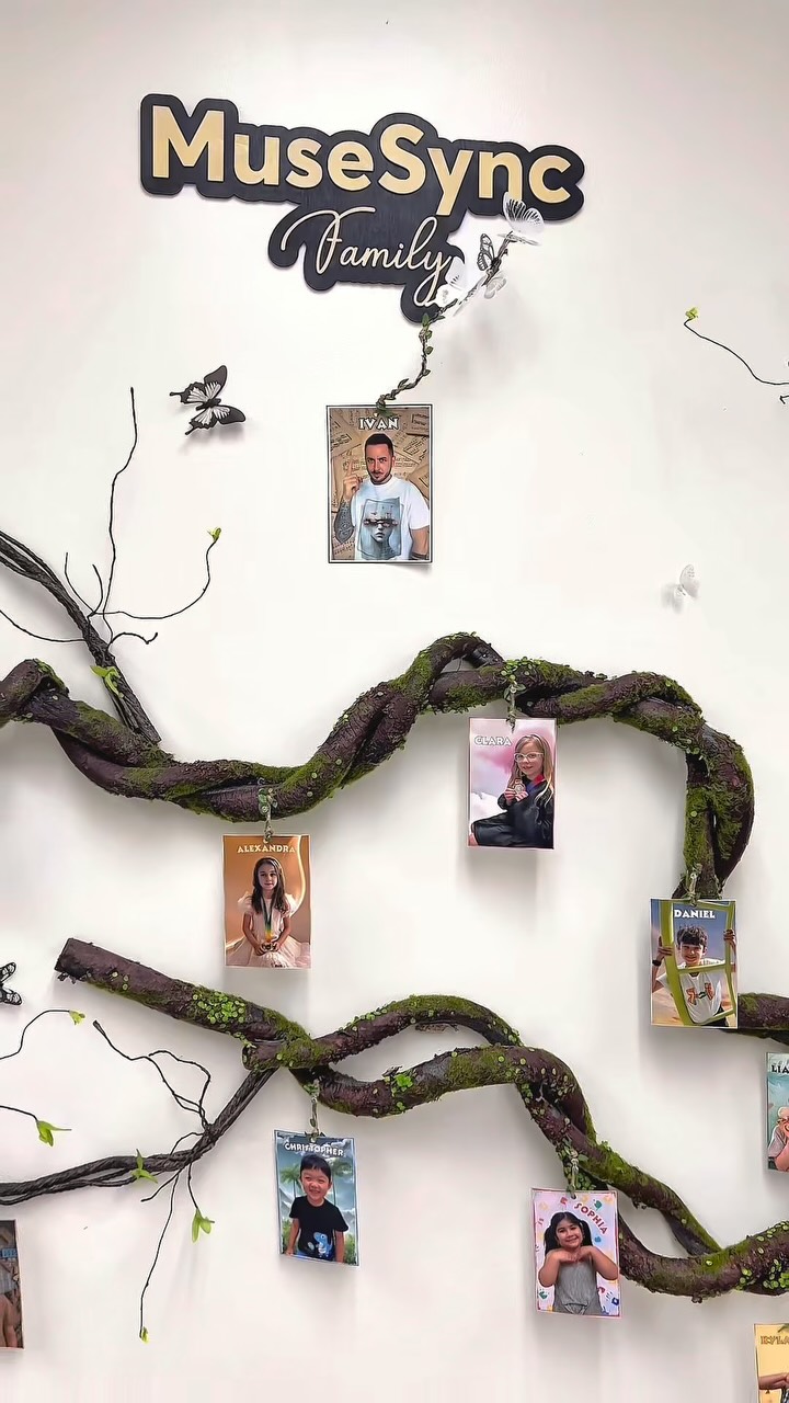 🌳✨ Our MuseSync Family Tree is growing!
What began as a simple idea has blossomed into a tree full of talent, and I’m so proud of all my amazing students who make this studio feel like home. 💛
⭐️ Ready to see your face on the MuseSync wall of stars?
We’re now welcoming new students, come grow with us. 🎶